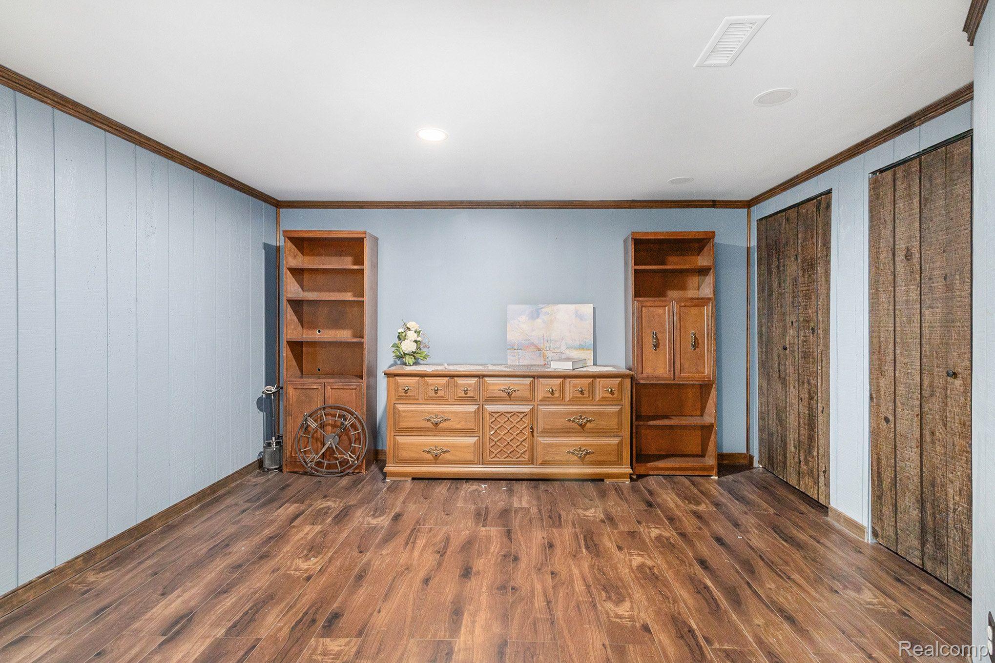 8500 LEE Road