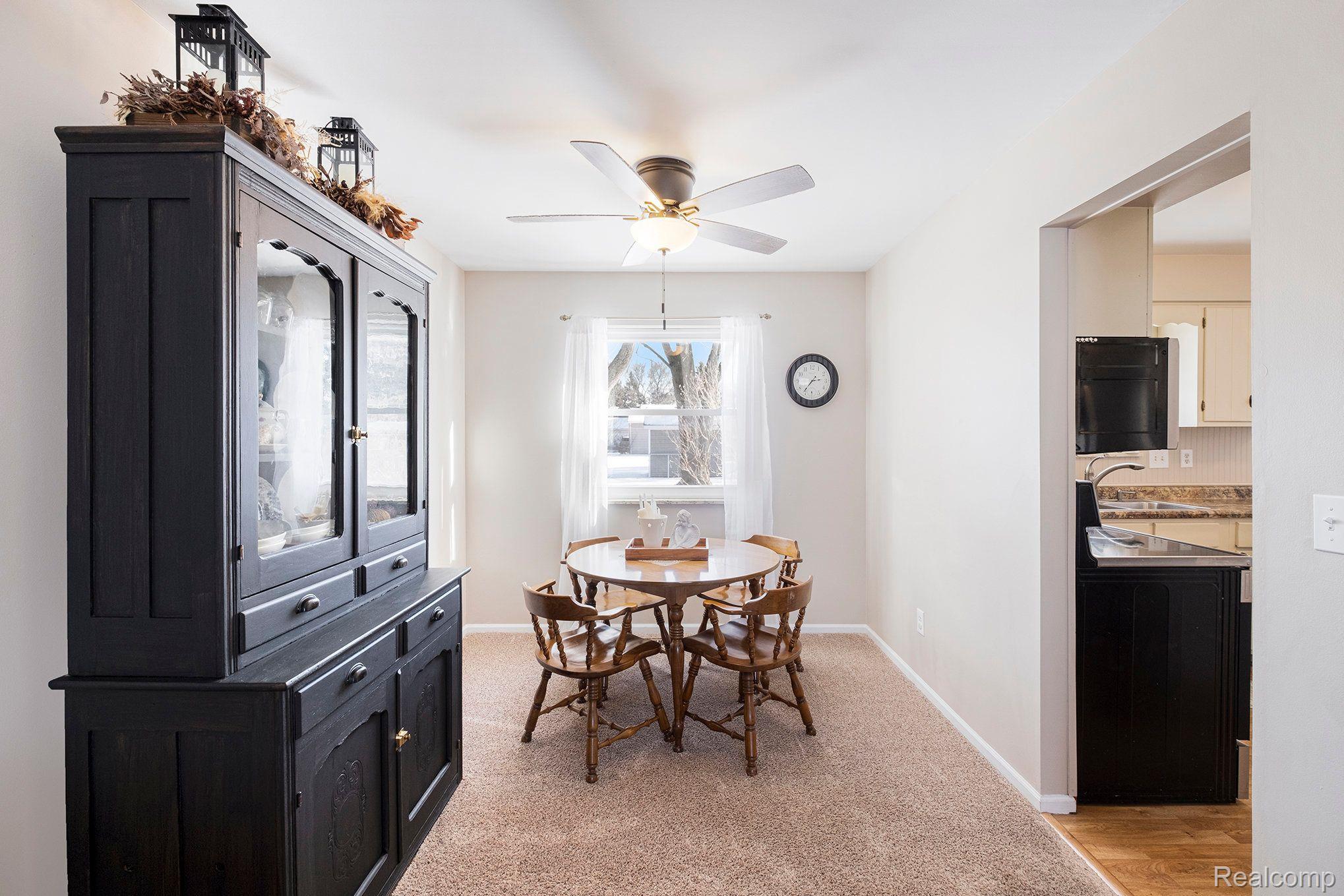 1342 GREENVIEW Drive