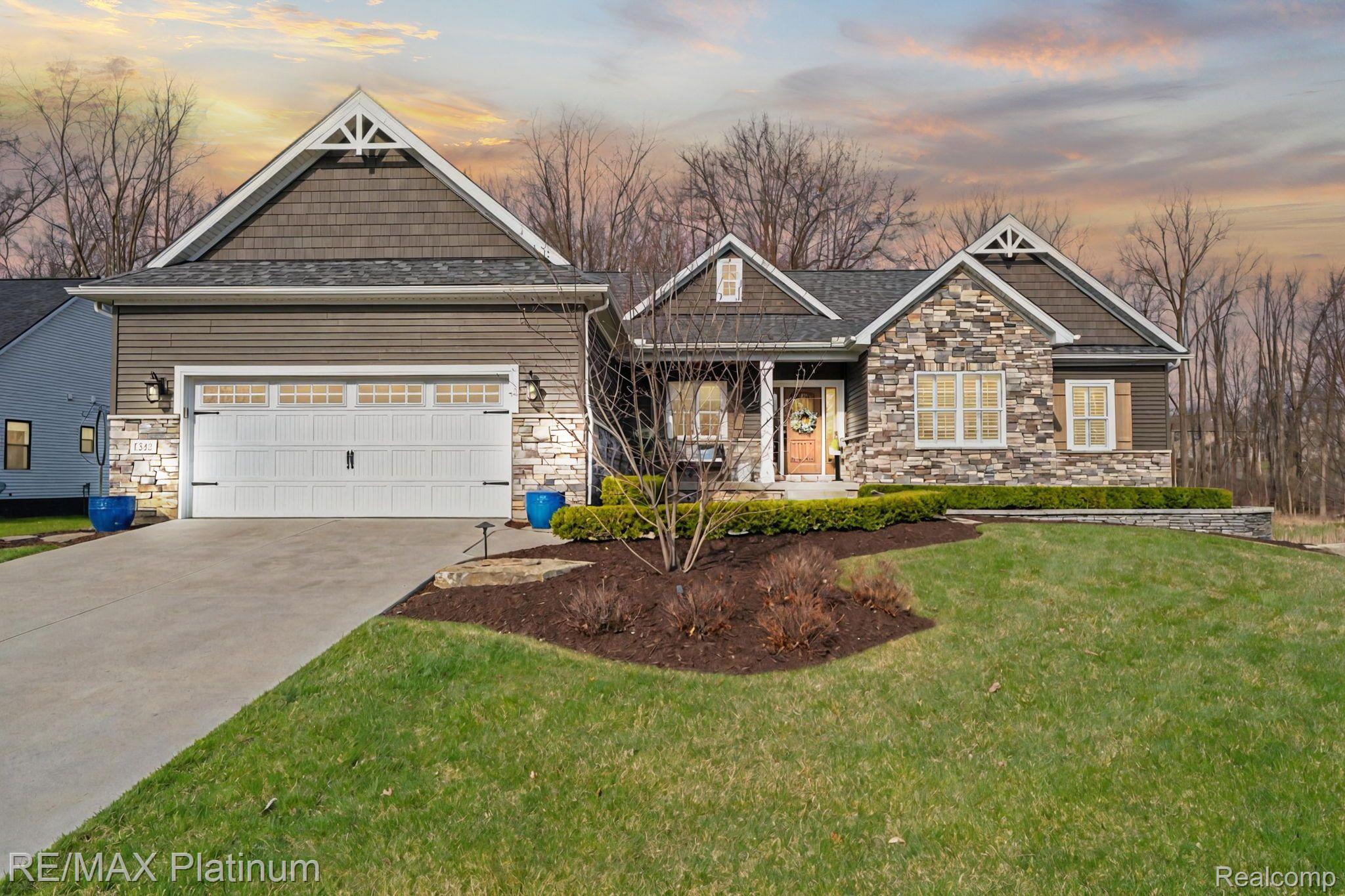 1242 TIMBERLEAF Drive