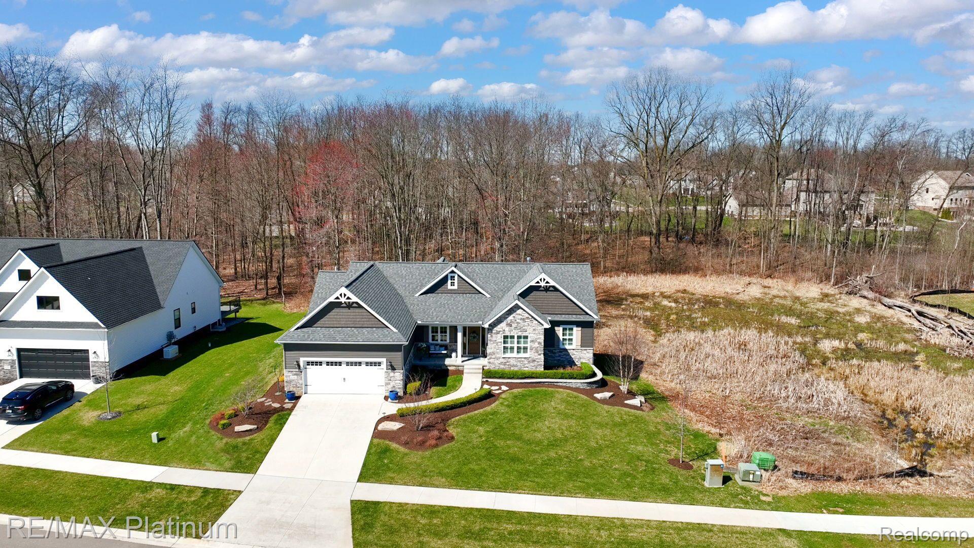 1242 TIMBERLEAF Drive