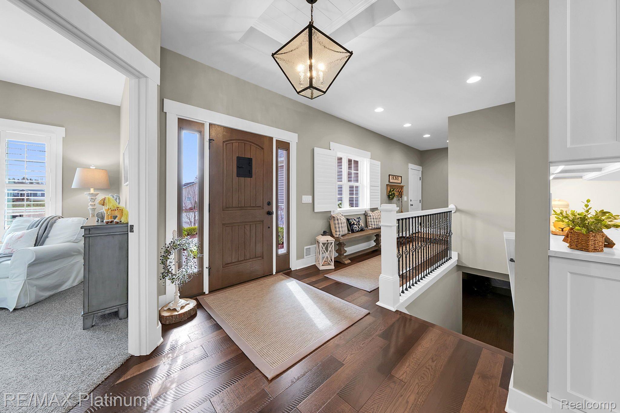 1242 TIMBERLEAF Drive