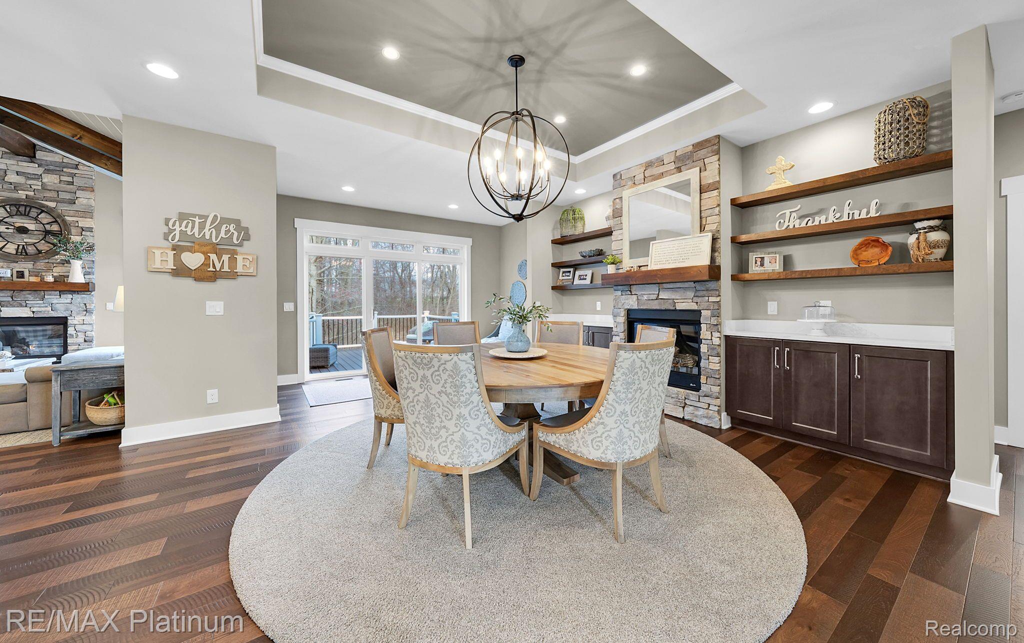 1242 TIMBERLEAF Drive