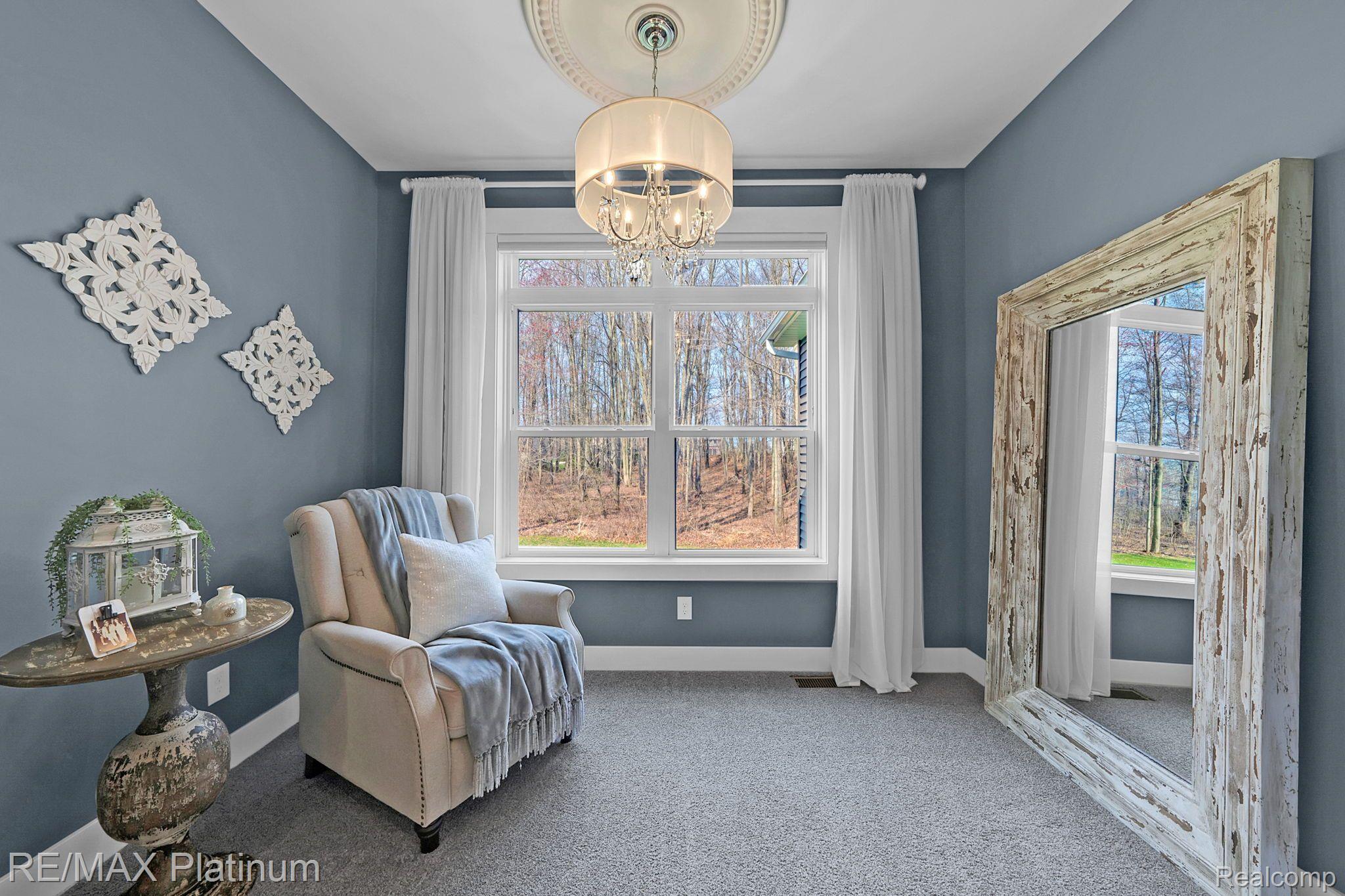 1242 TIMBERLEAF Drive