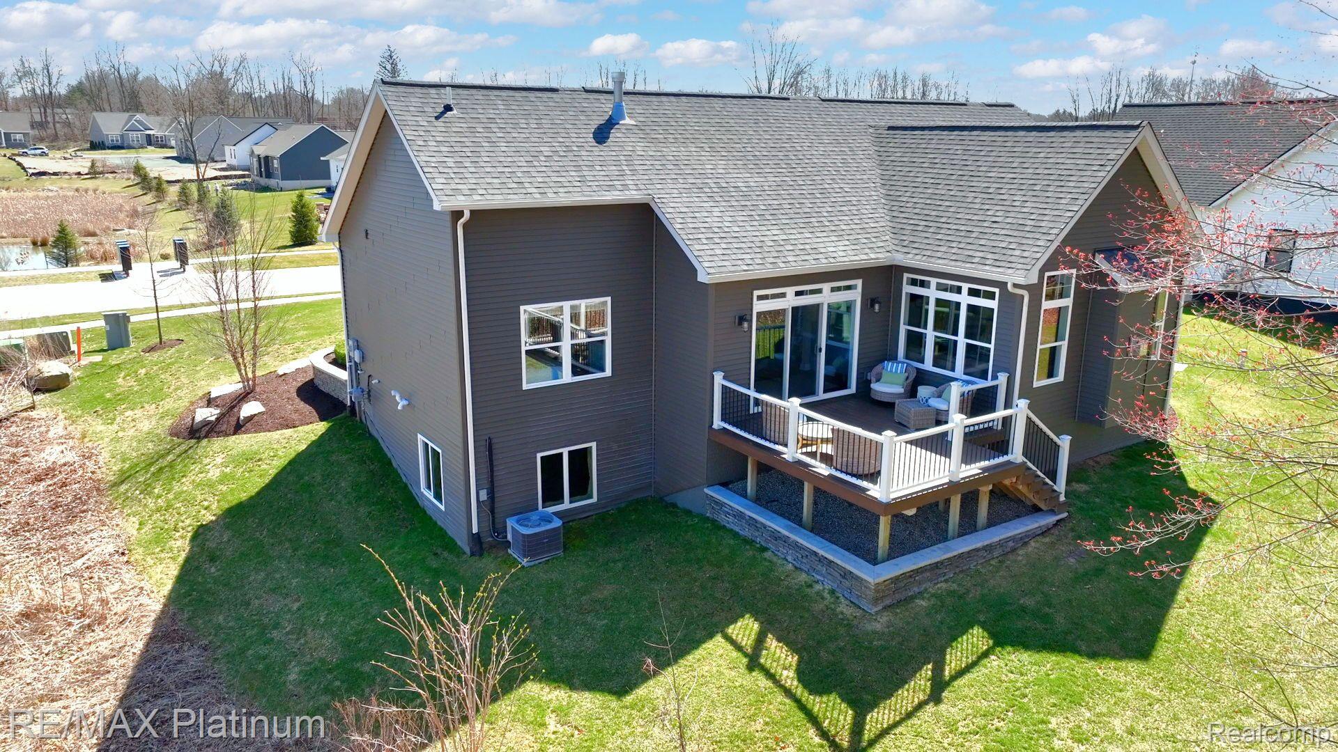 1242 TIMBERLEAF Drive