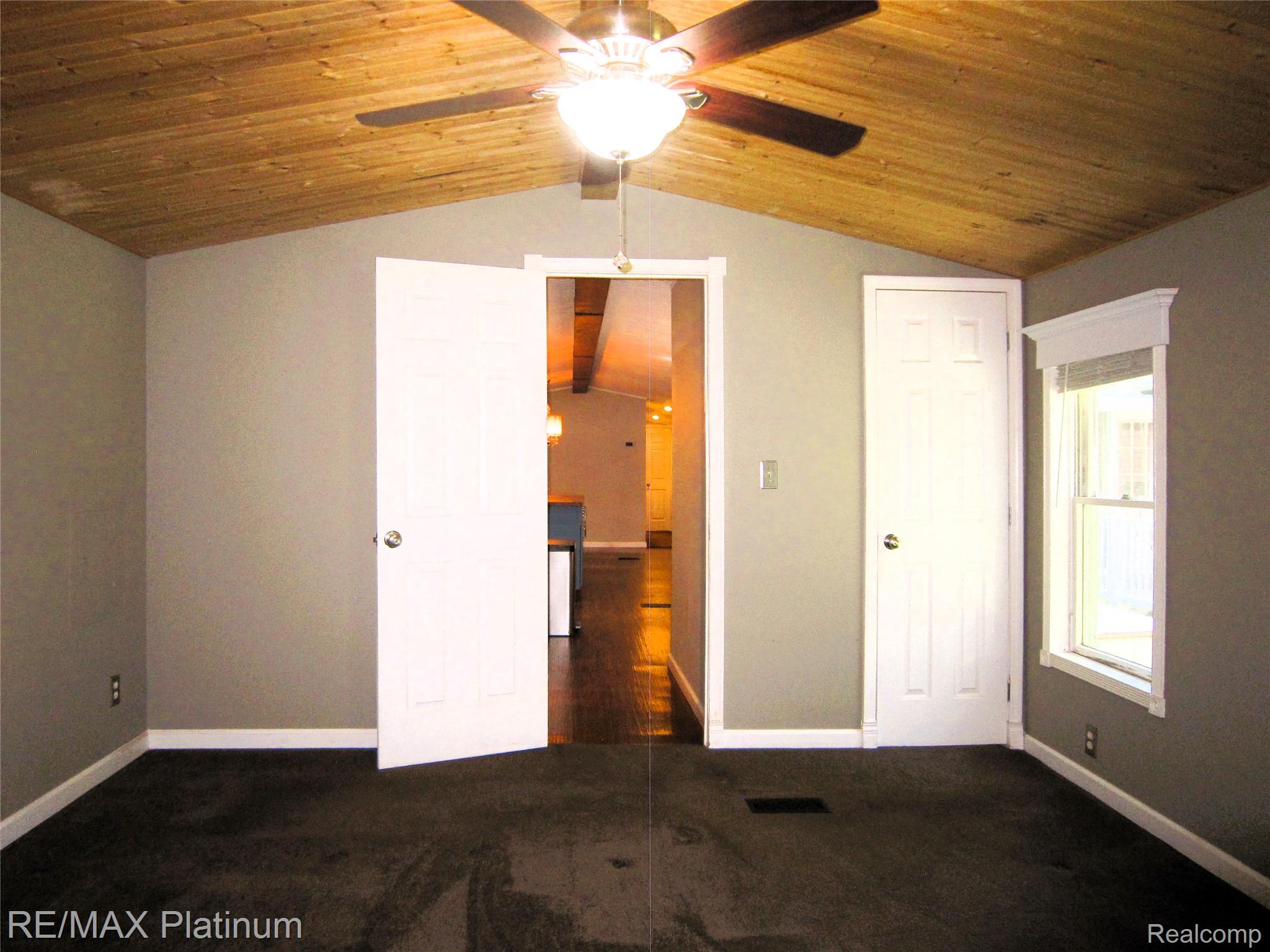 5673 Chippewa Drive
