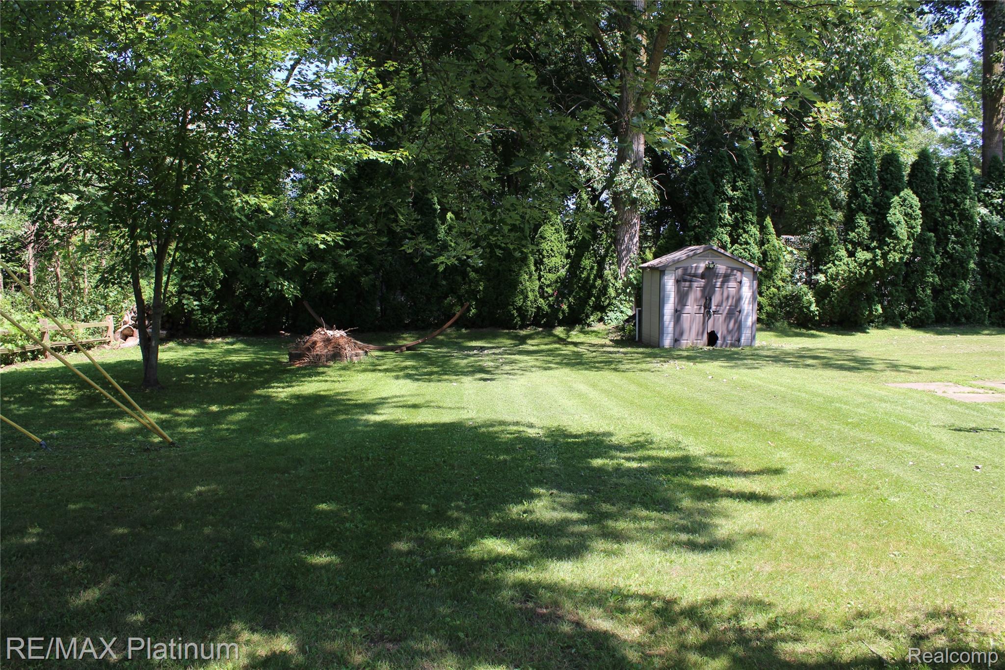 5673 Chippewa Drive