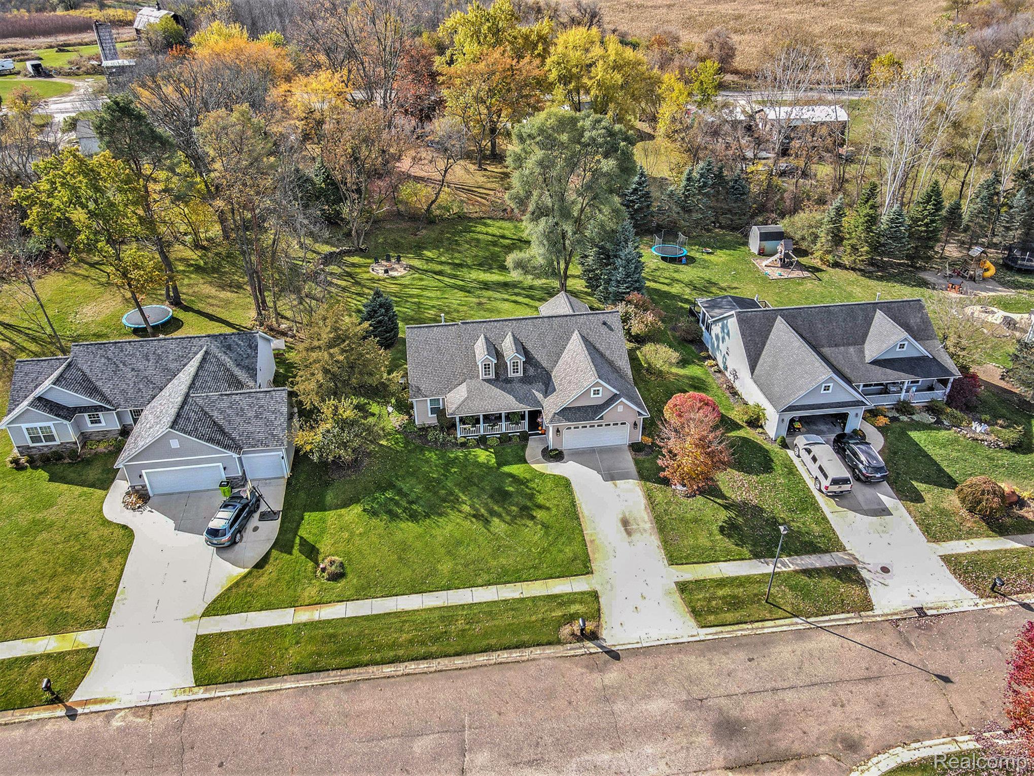 9203 Pine Walk Pass