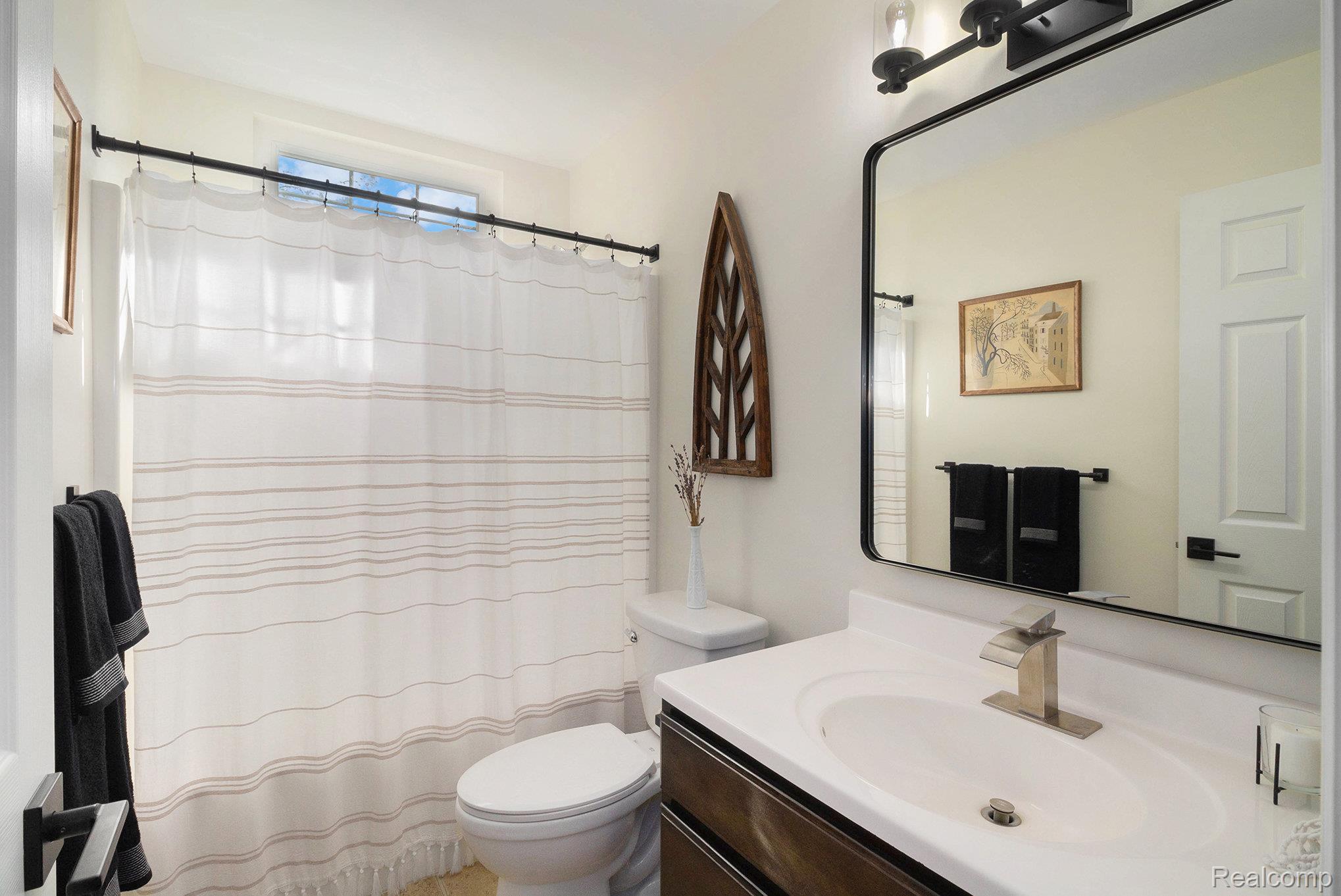 9203 Pine Walk Pass