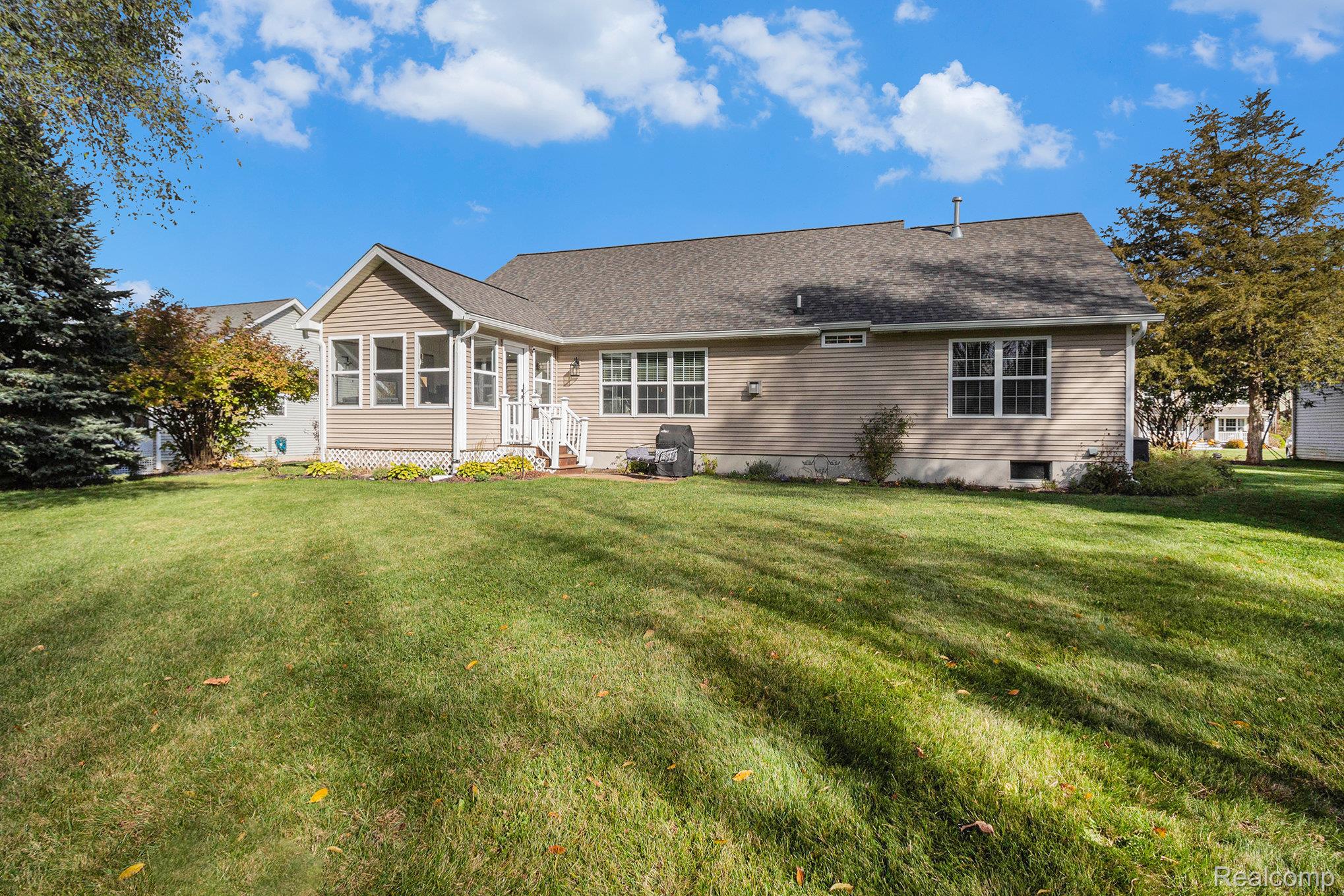 9203 Pine Walk Pass