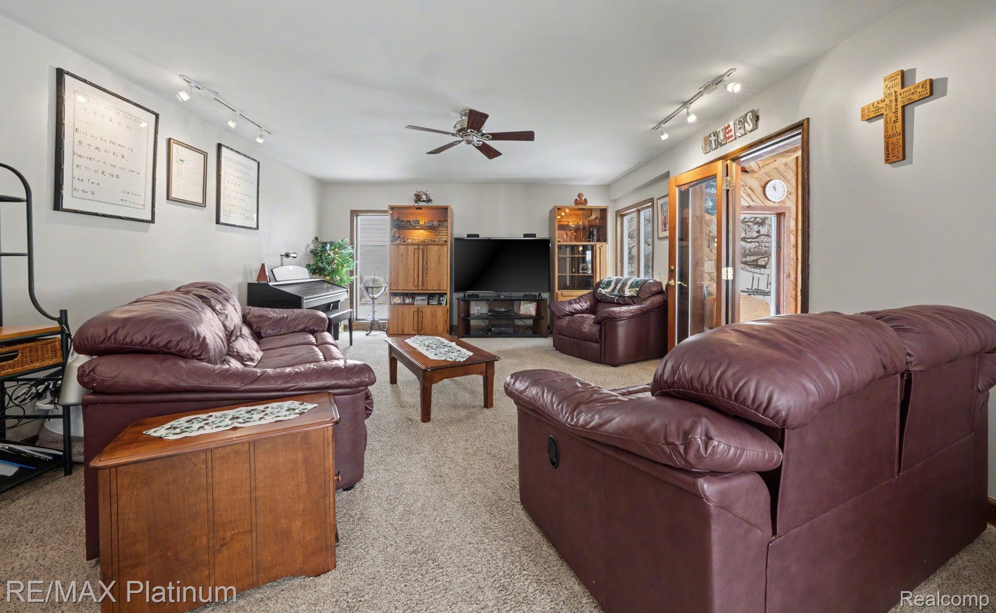 2863 Walmsley Circle Drive