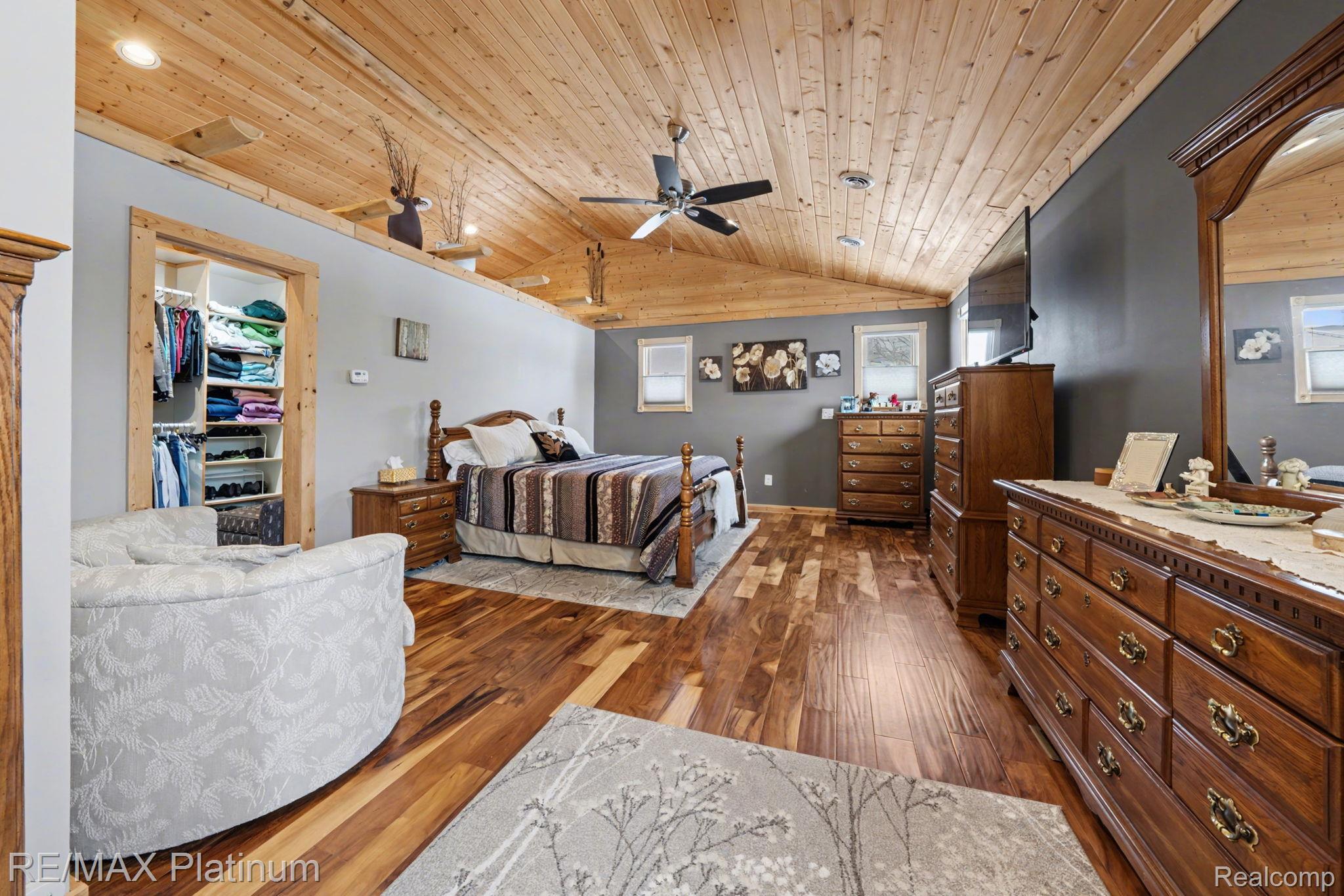 2863 Walmsley Circle Drive