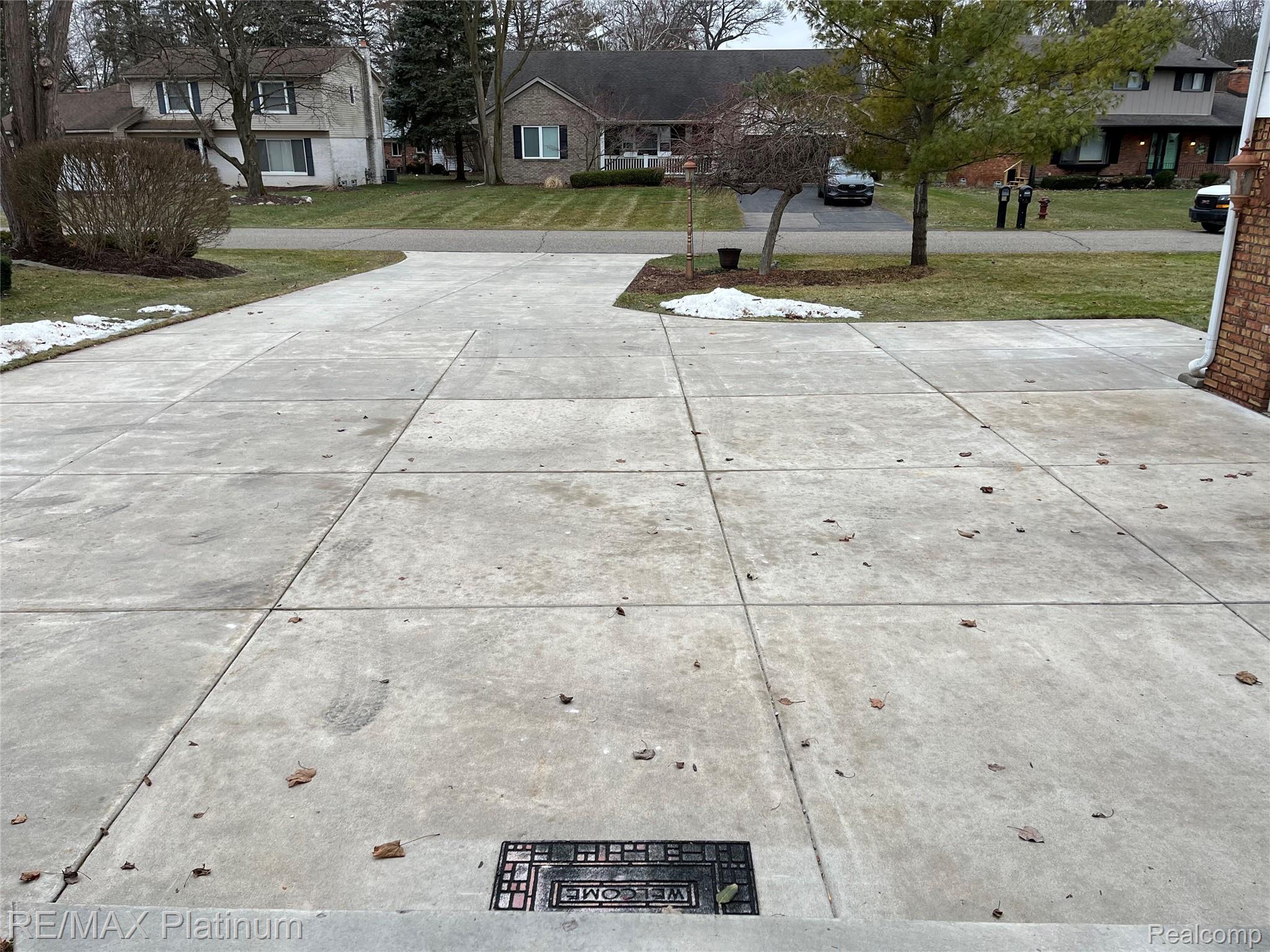 2863 Walmsley Circle Drive