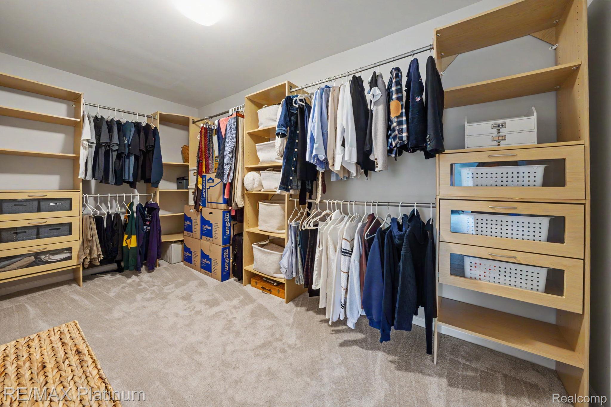 4253 Hampton Ridge Boulevard