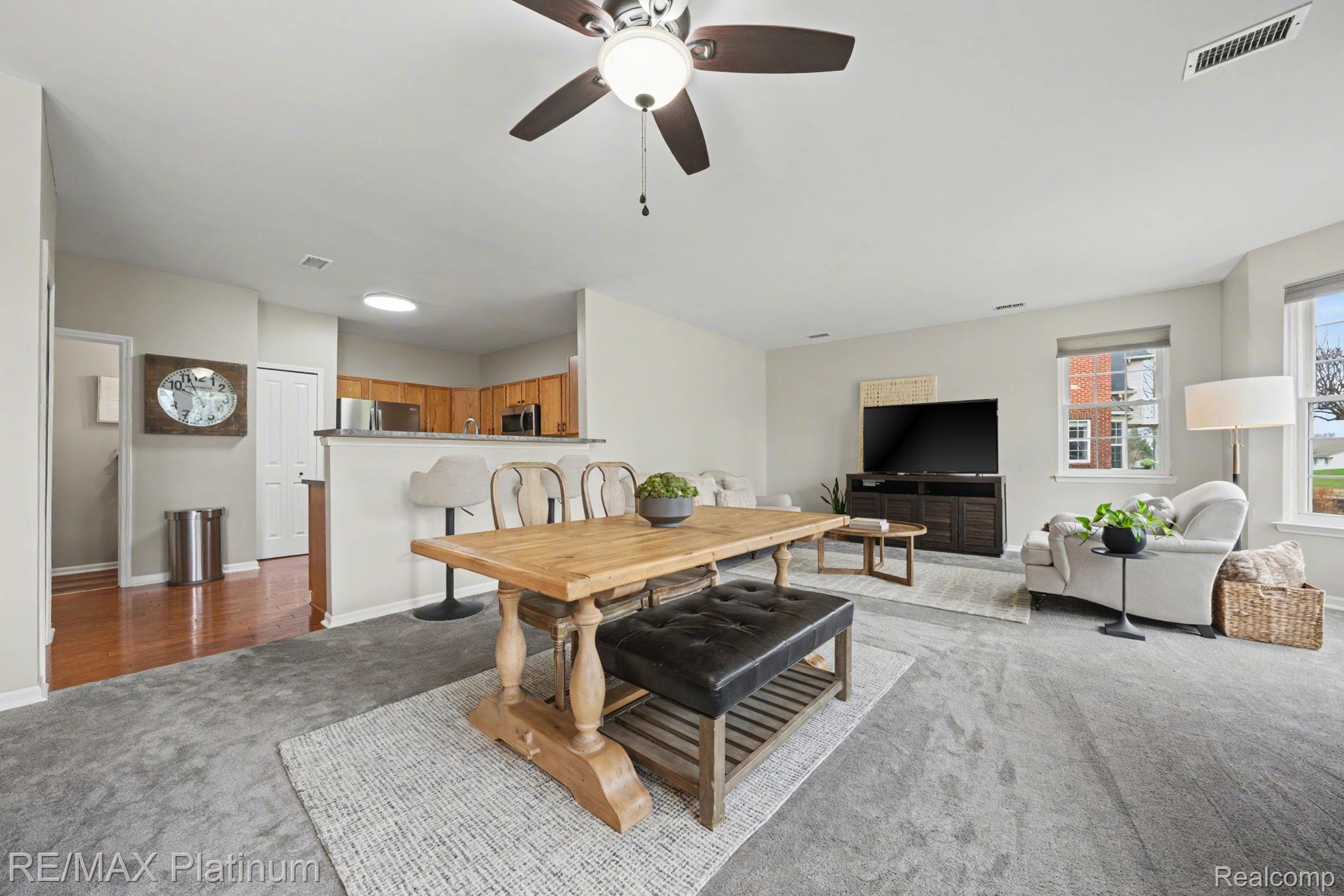 4253 Hampton Ridge Boulevard