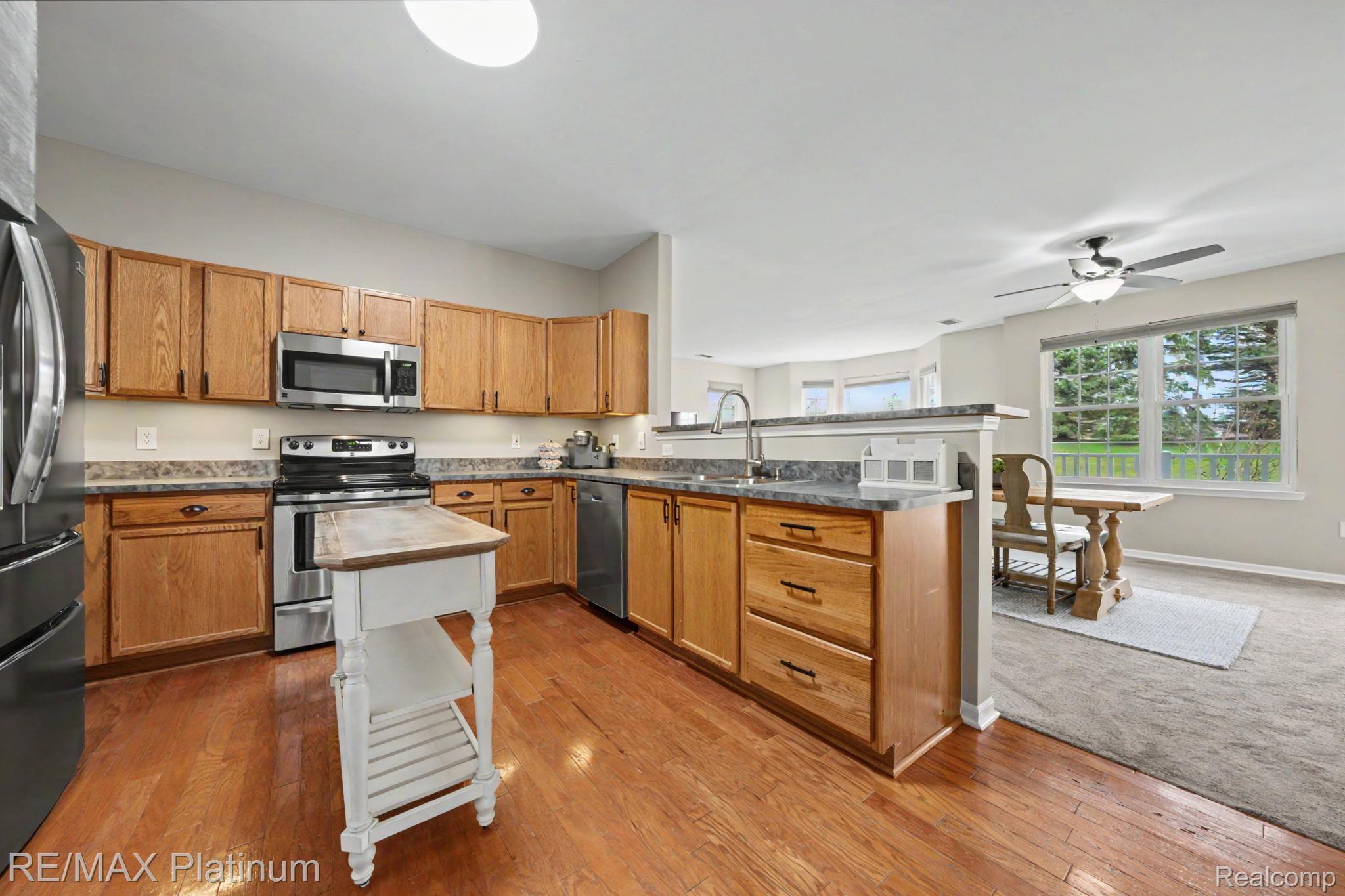 4253 Hampton Ridge Boulevard