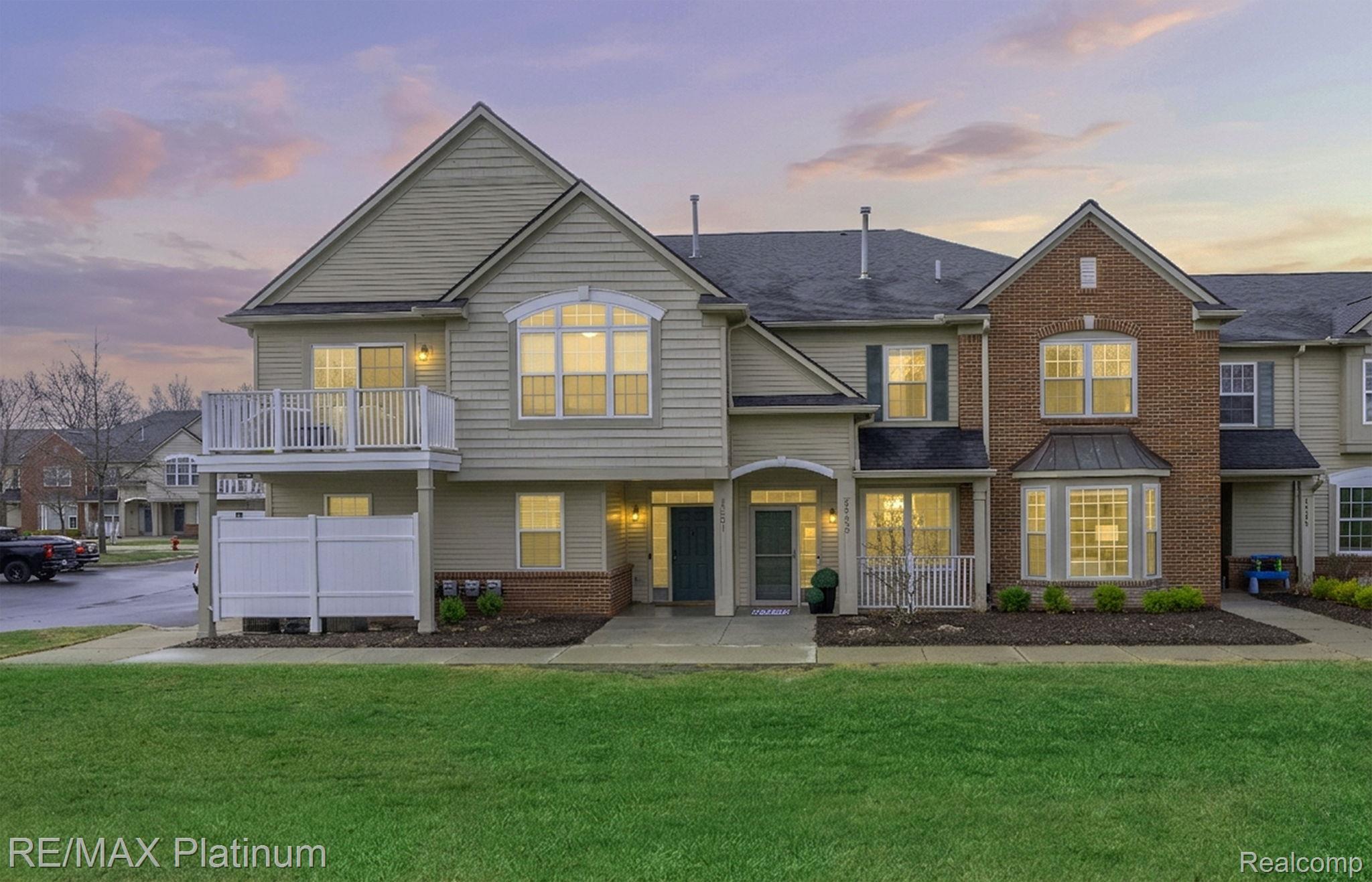 4253 Hampton Ridge Boulevard