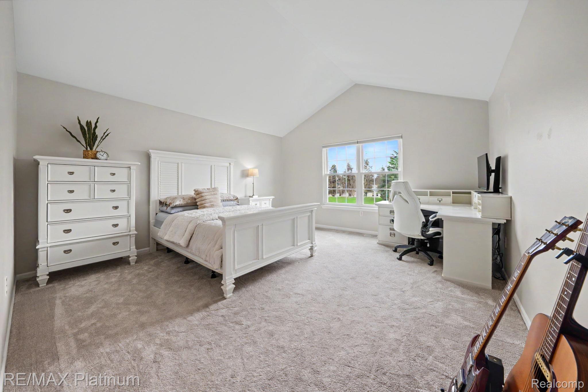 4253 Hampton Ridge Boulevard