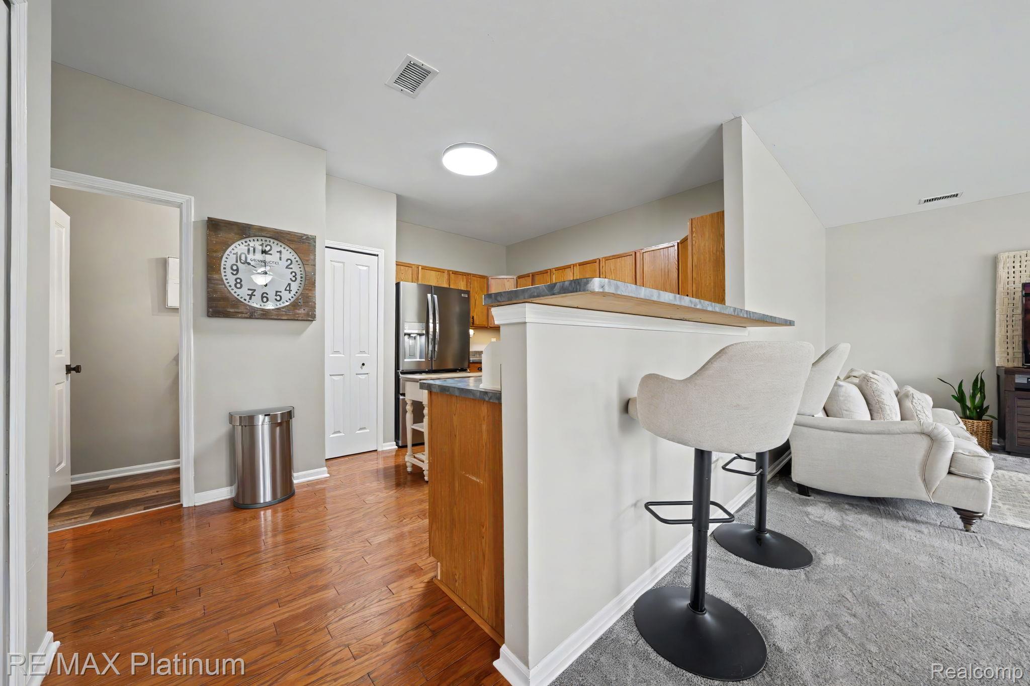 4253 Hampton Ridge Boulevard