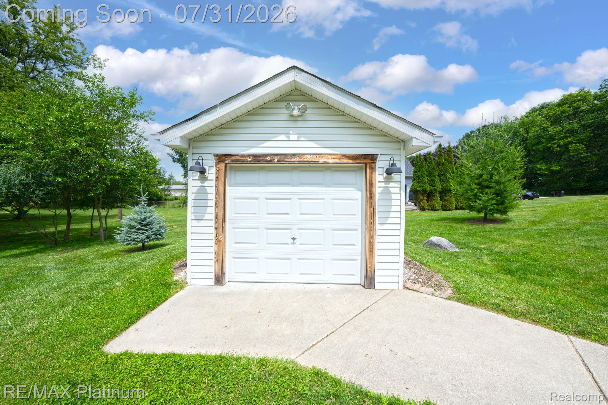 2401 Golf Club Road