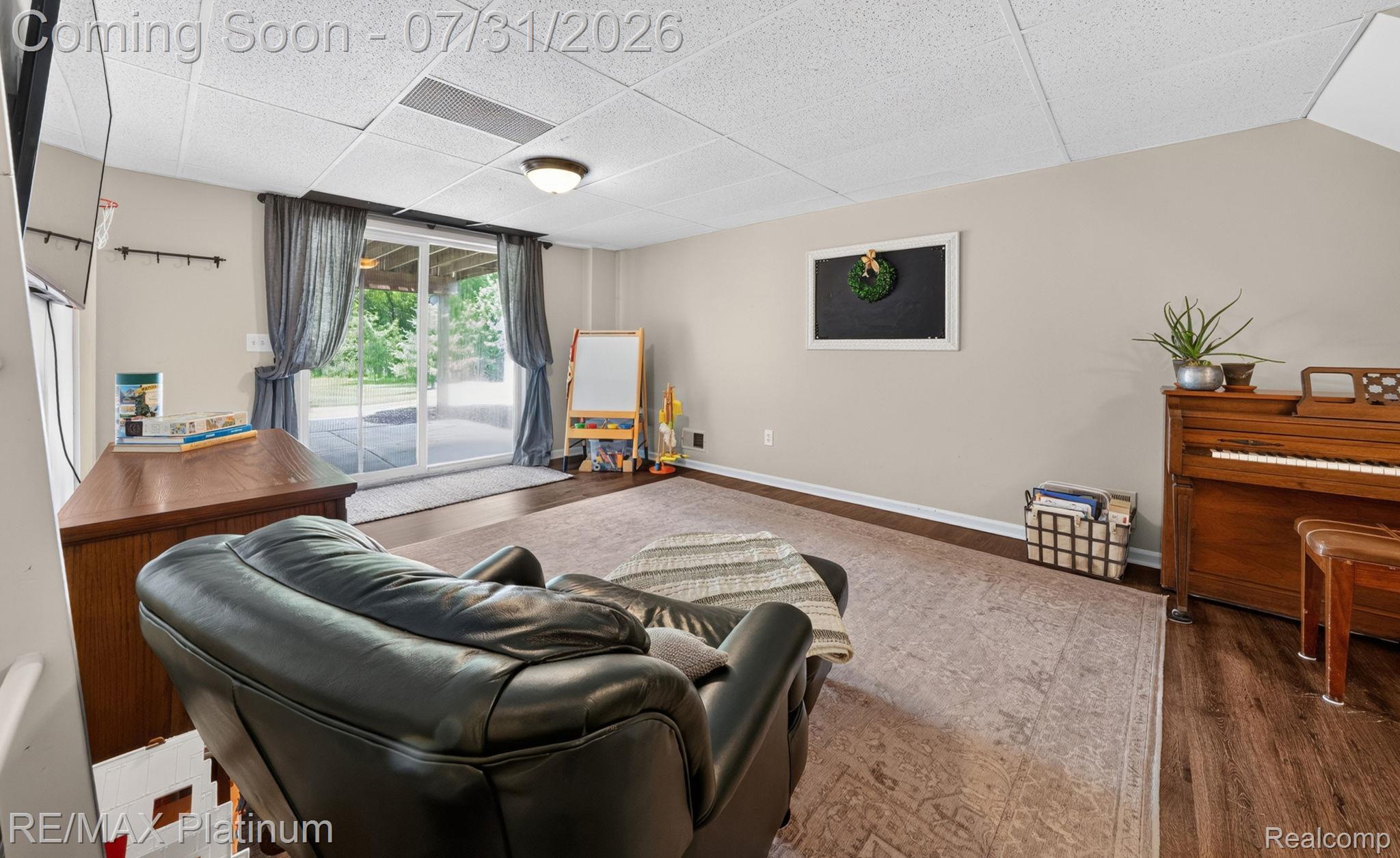 2401 Golf Club Road