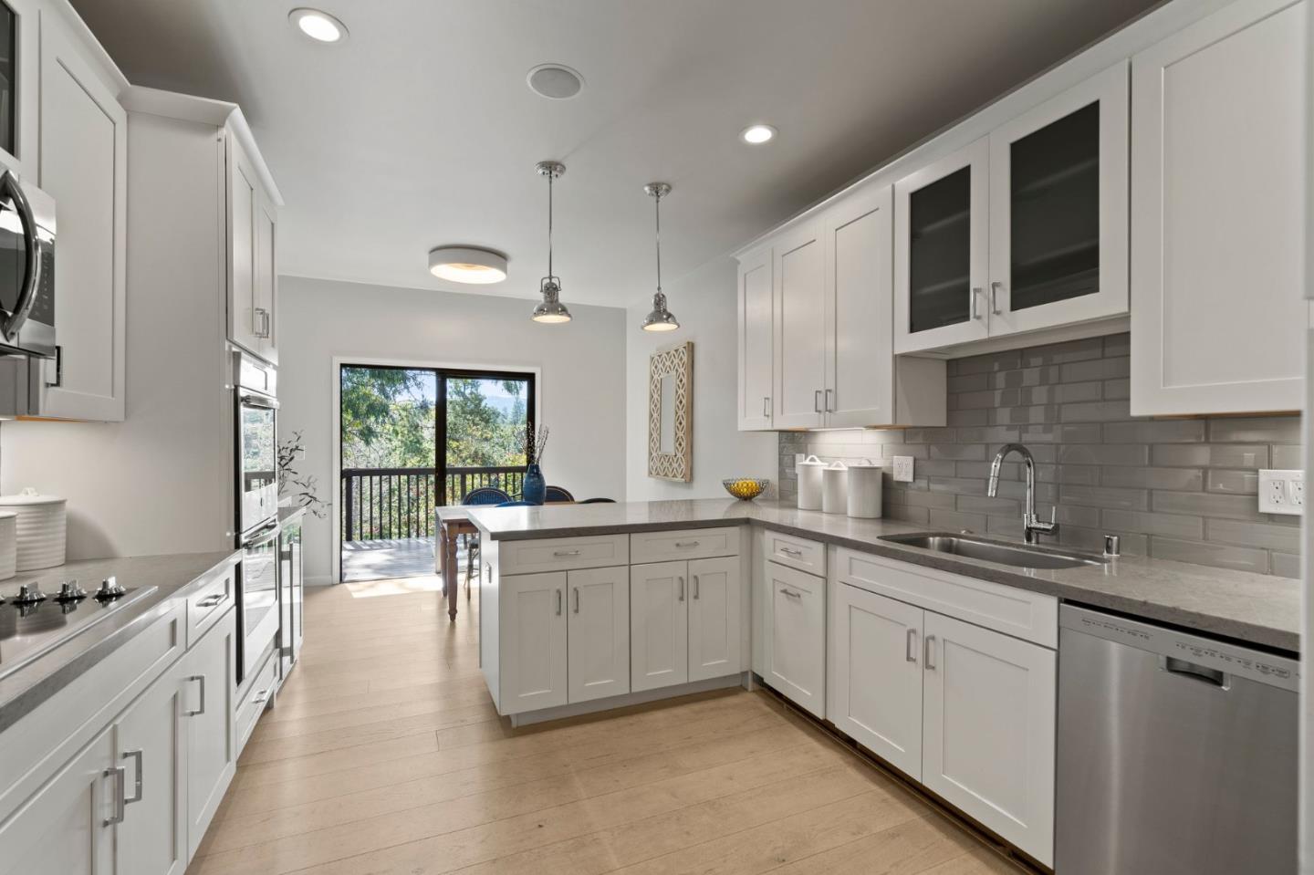 1 Alexis CT
