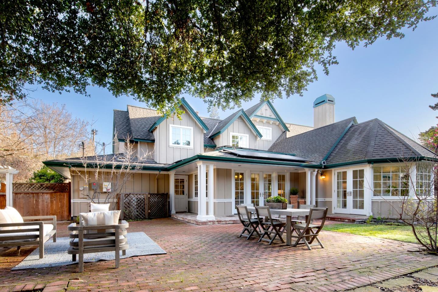 845 Magnolia Street