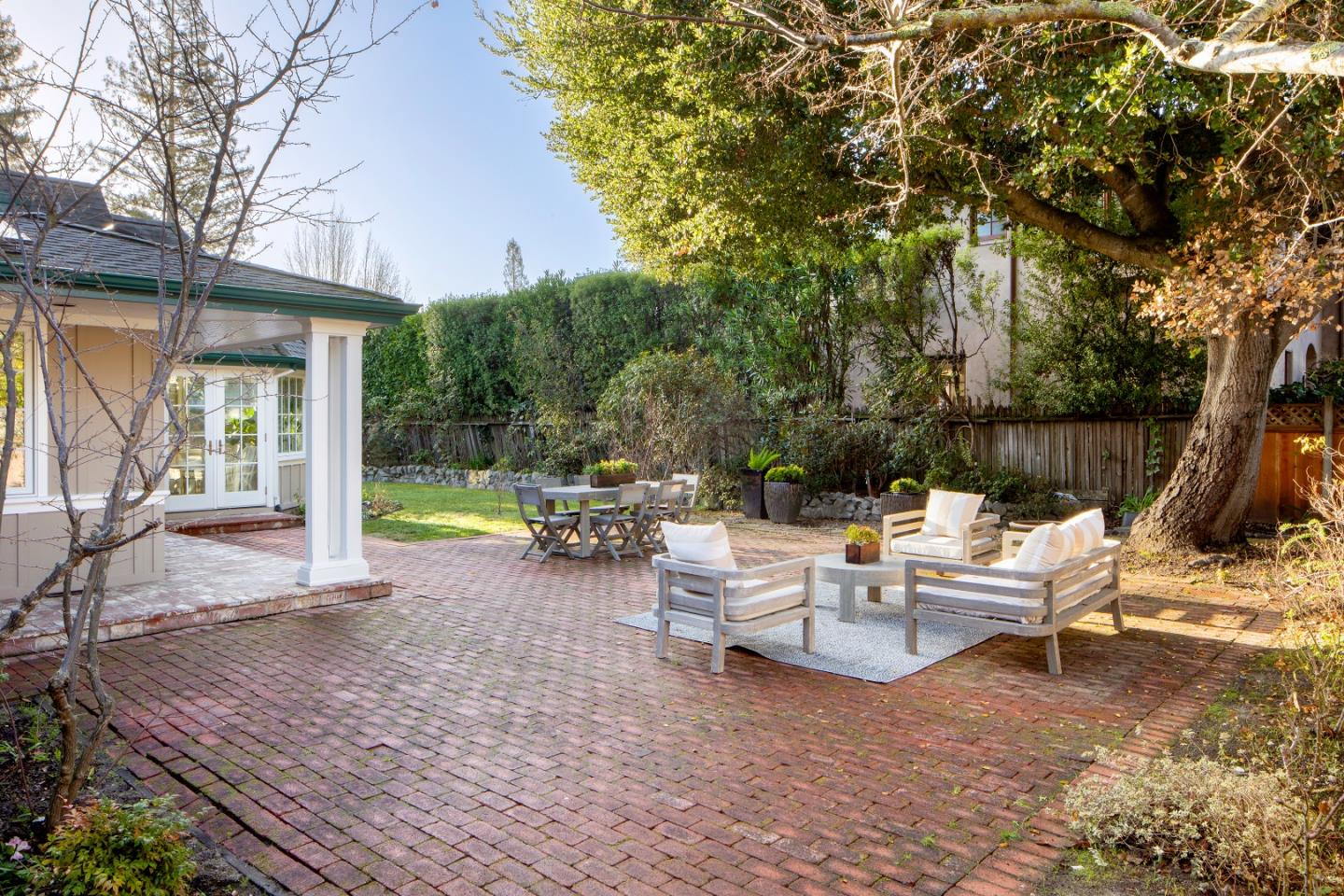 845 Magnolia Street
