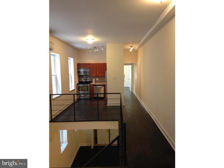 1832 GREEN ST #1R