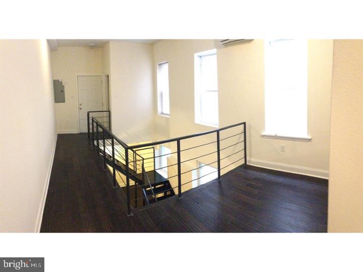1832 GREEN ST #1R