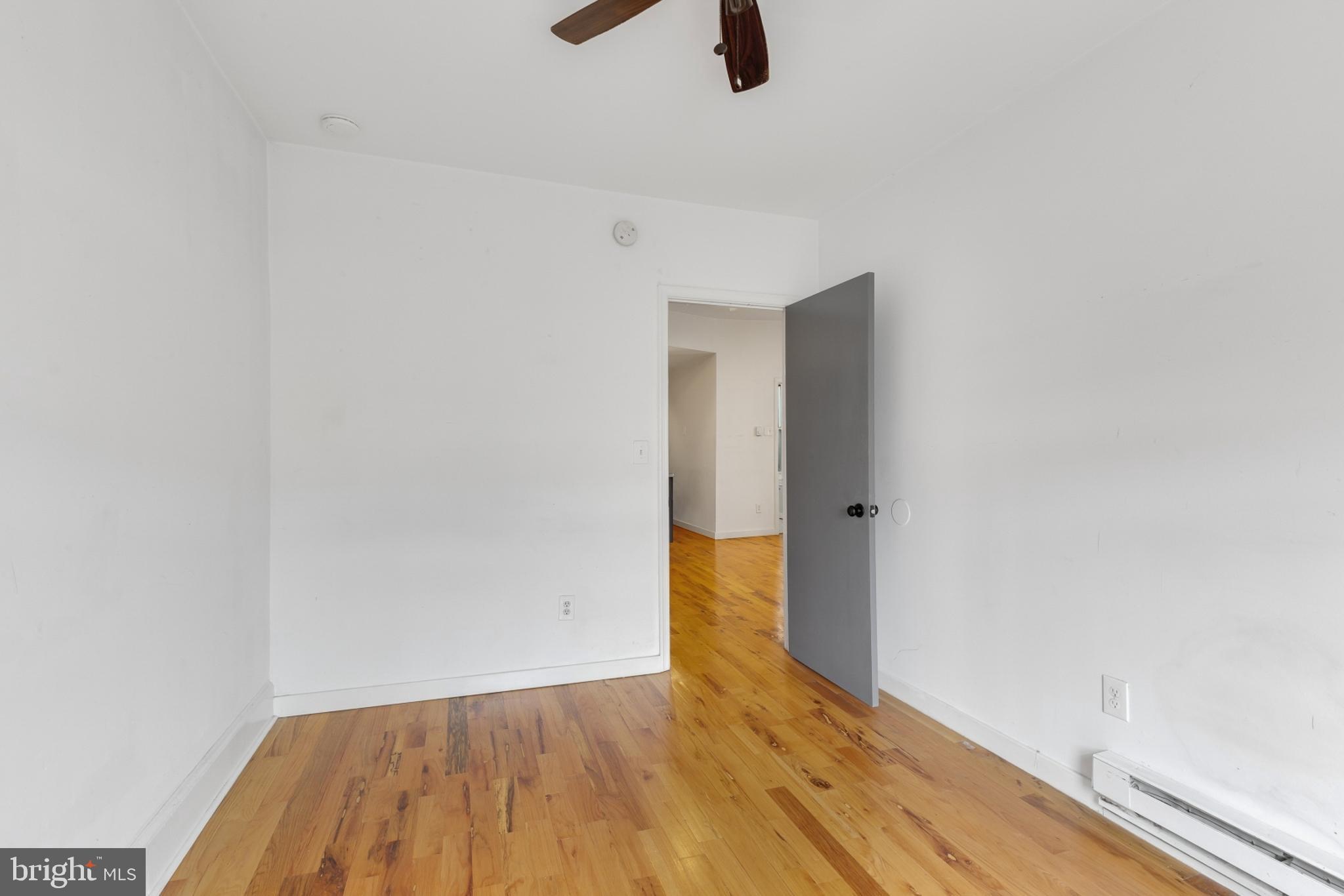 2020 E YORK ST #3F
