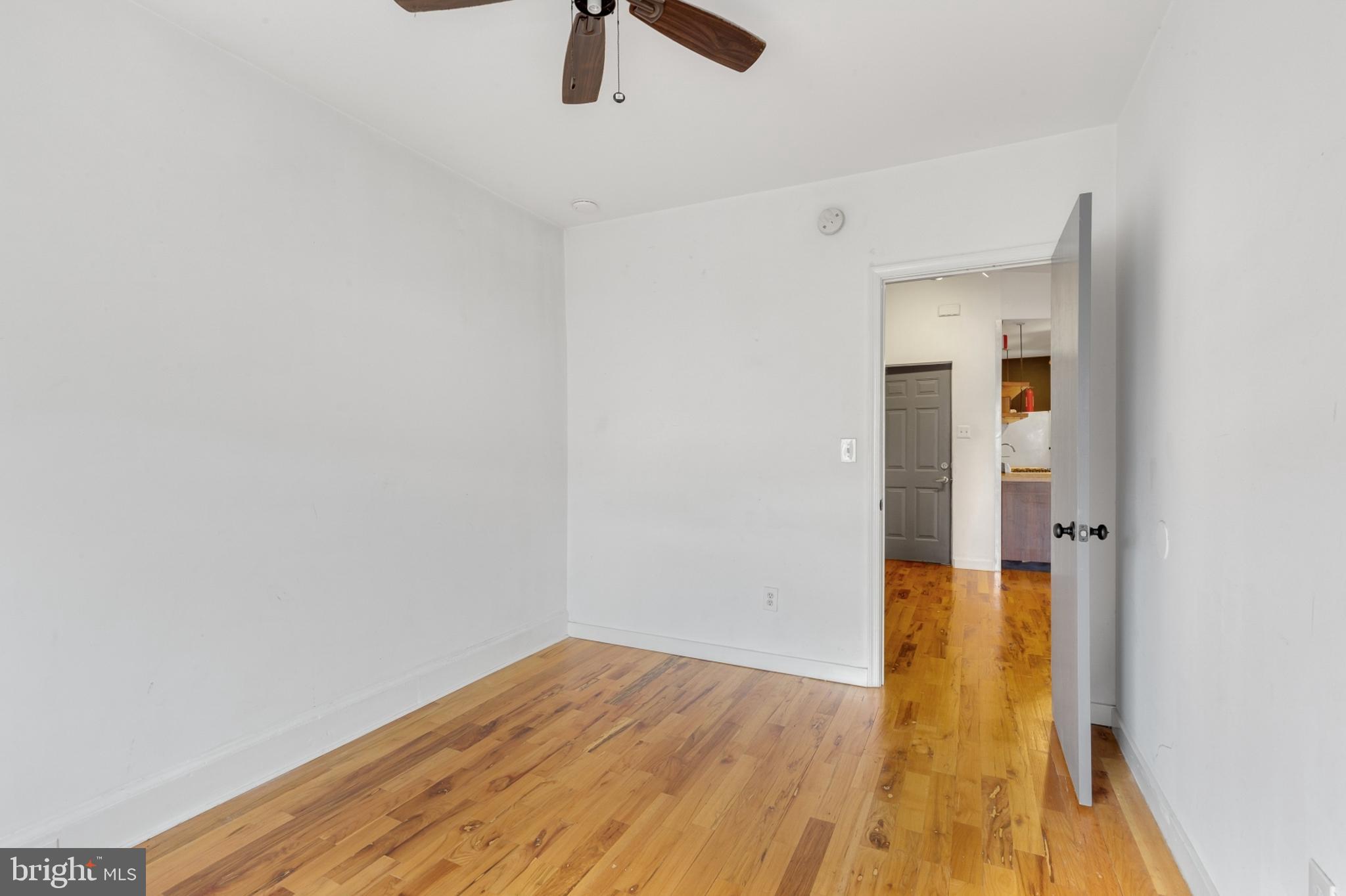 2020 E YORK ST #3F