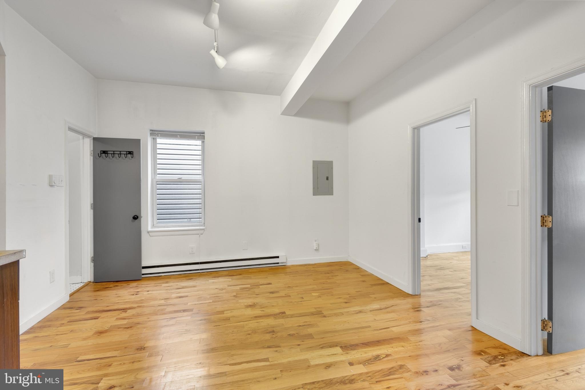 2020 E YORK ST #3F