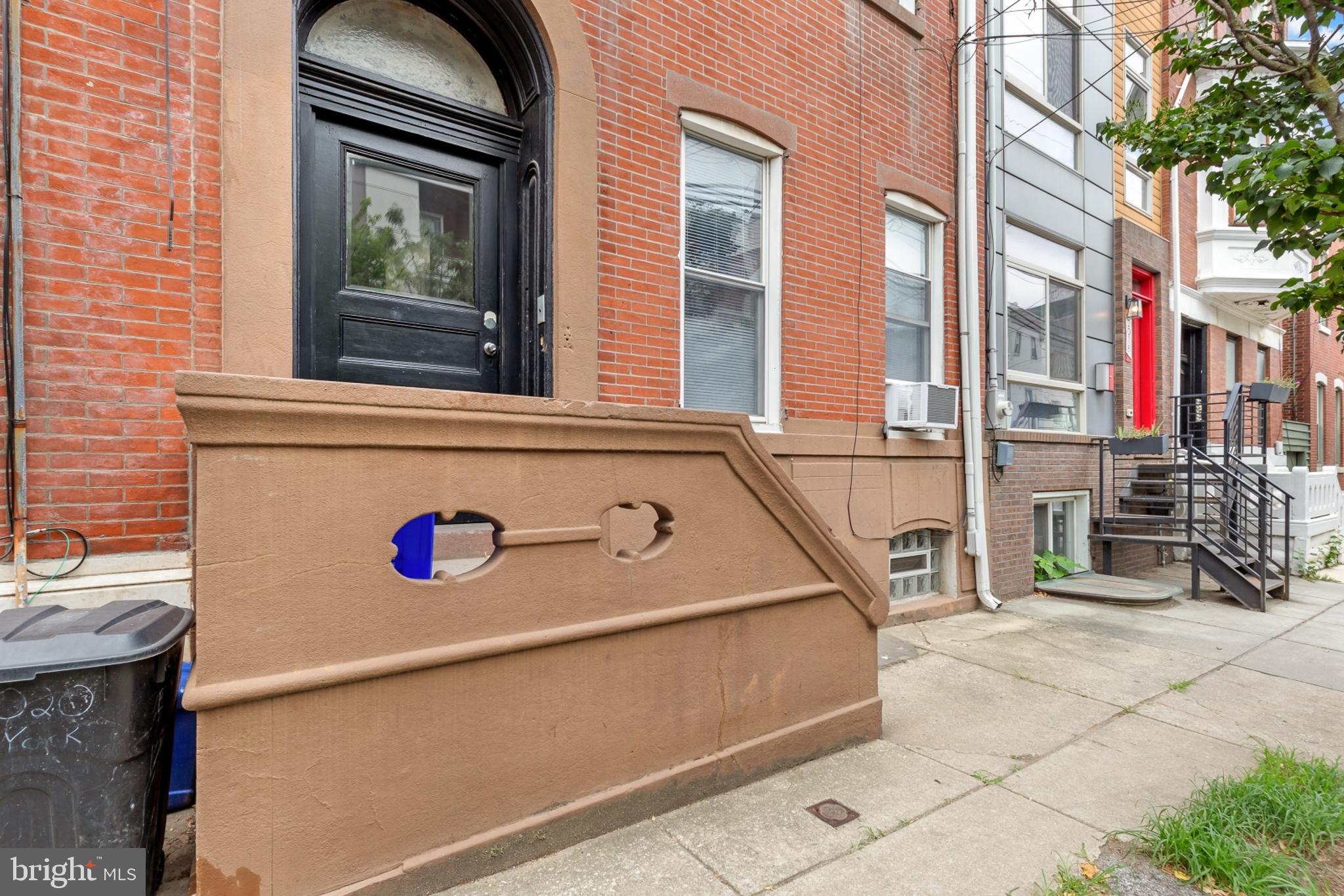 2020 E YORK ST #3F