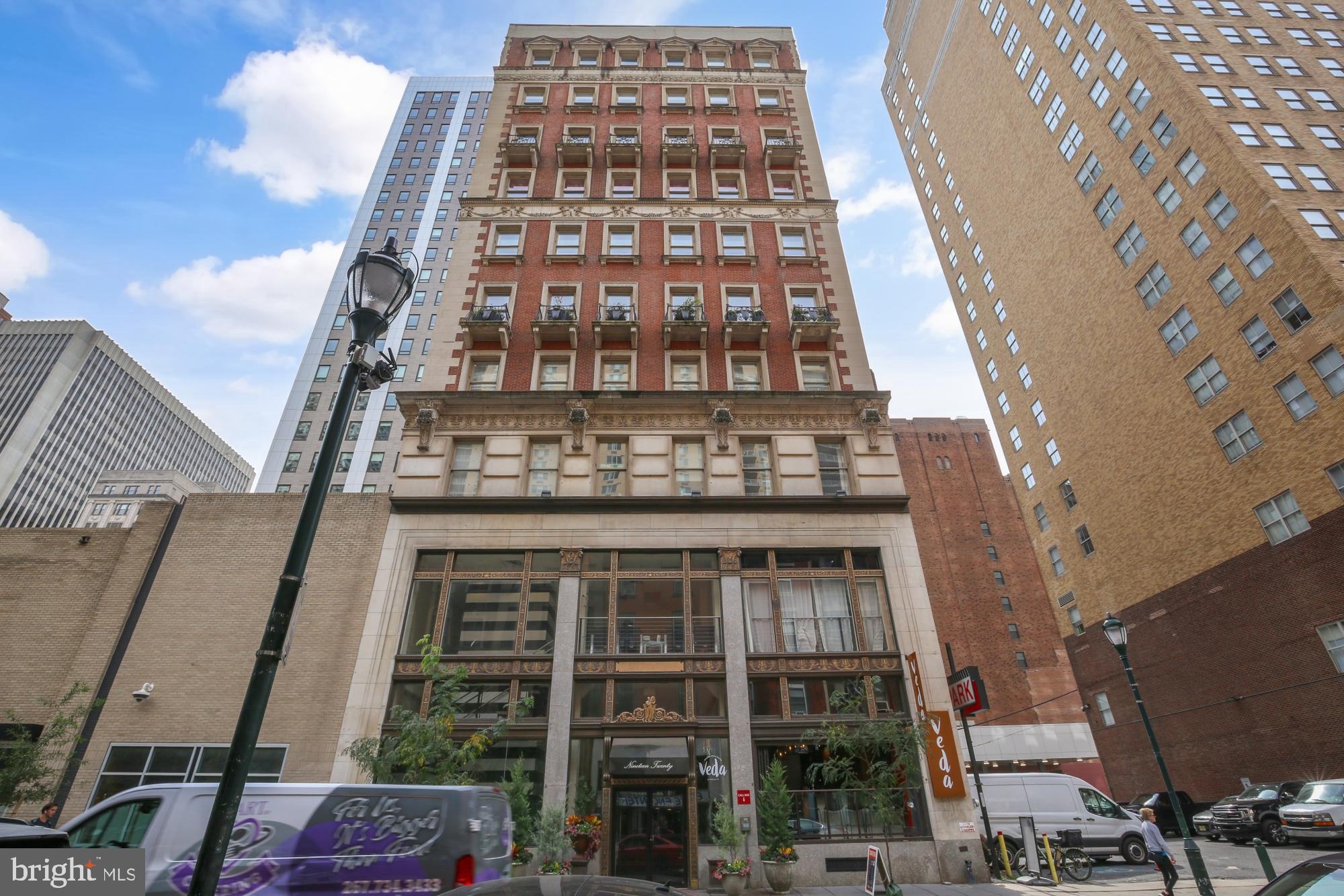 1920 CHESTNUT STREET 5S