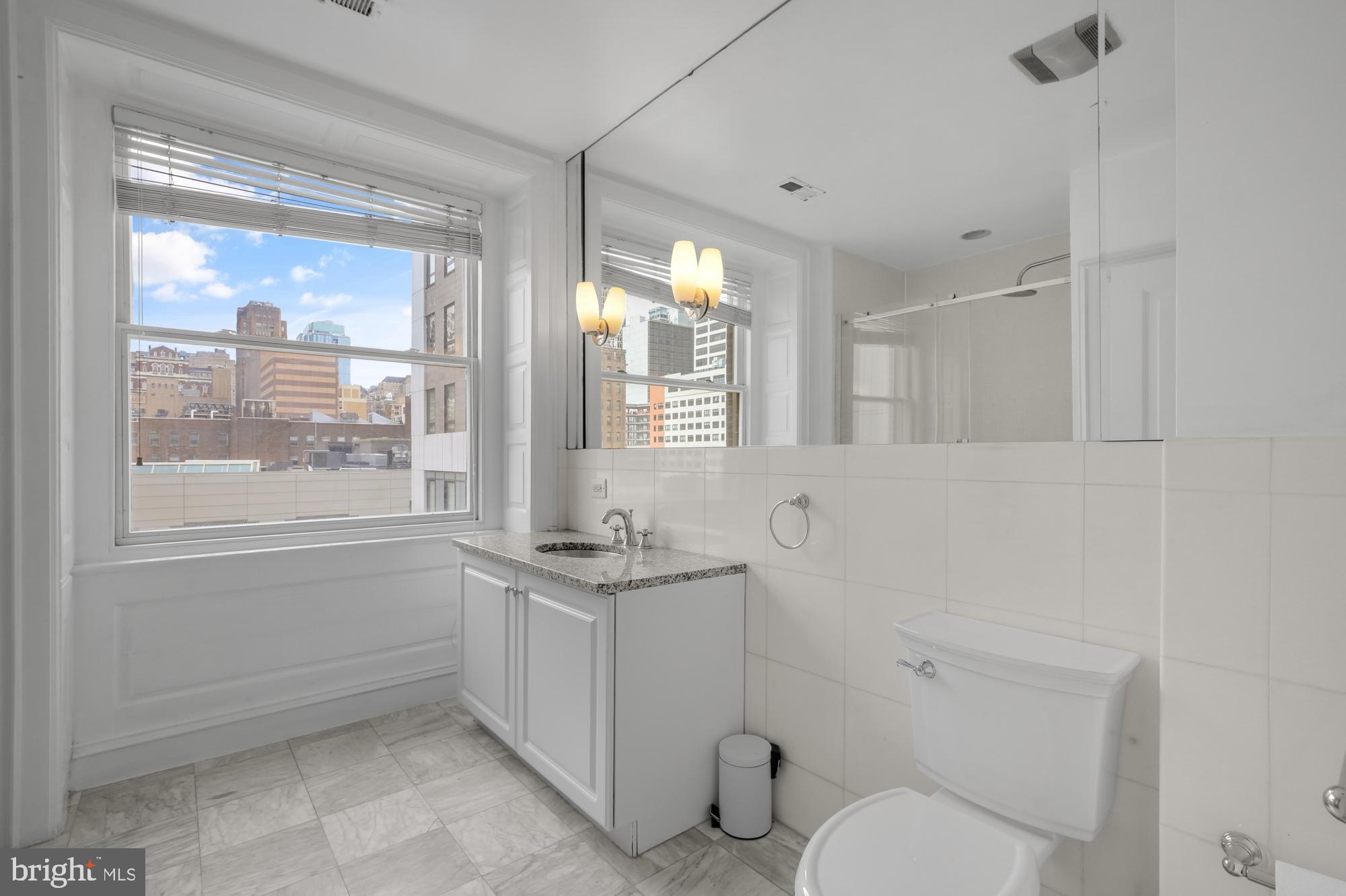 1920 CHESTNUT STREET 5S