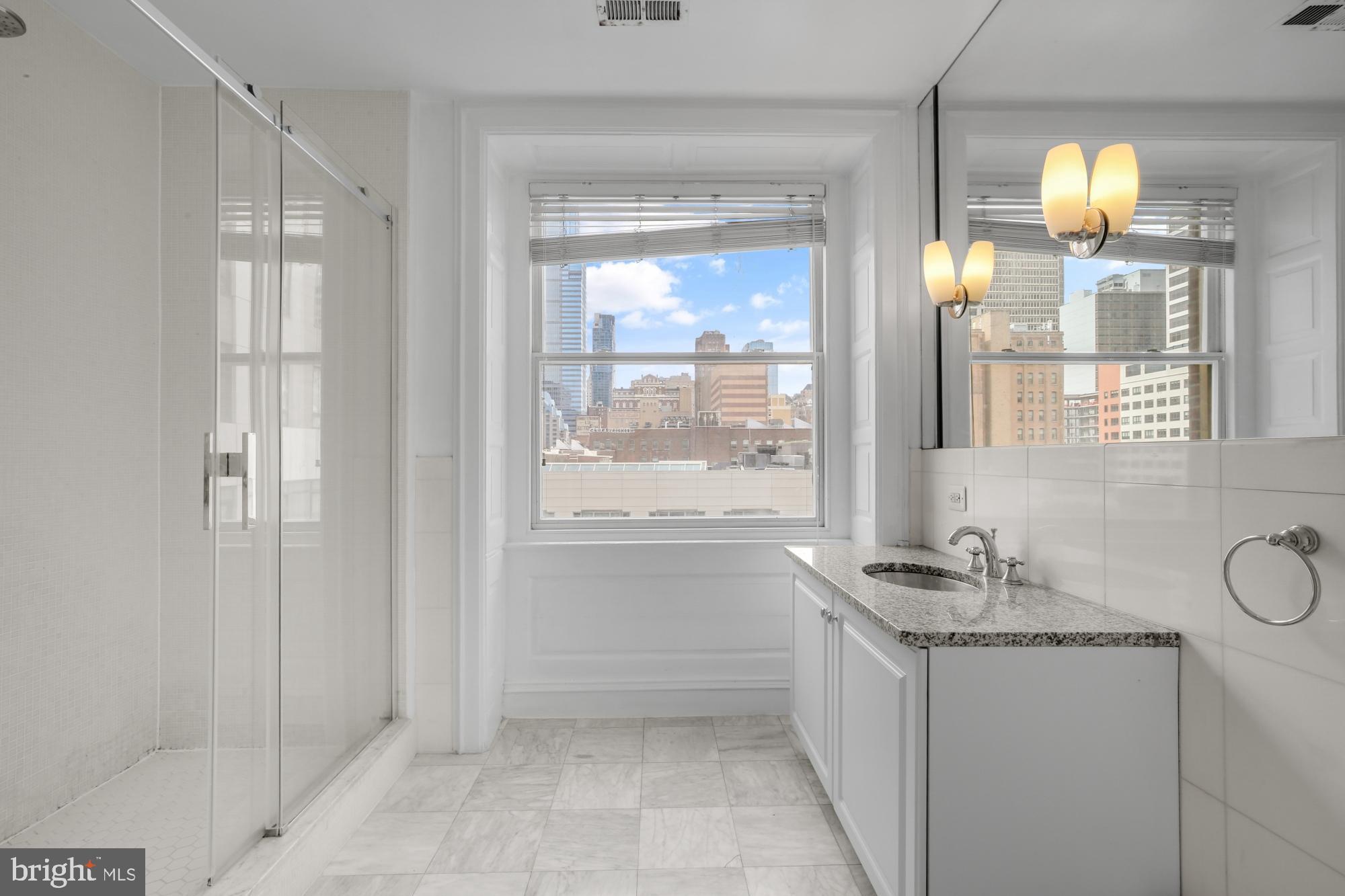 1920 CHESTNUT STREET 5S