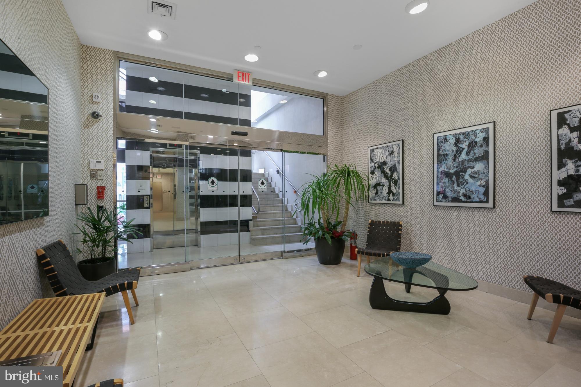 1920 CHESTNUT STREET 5S