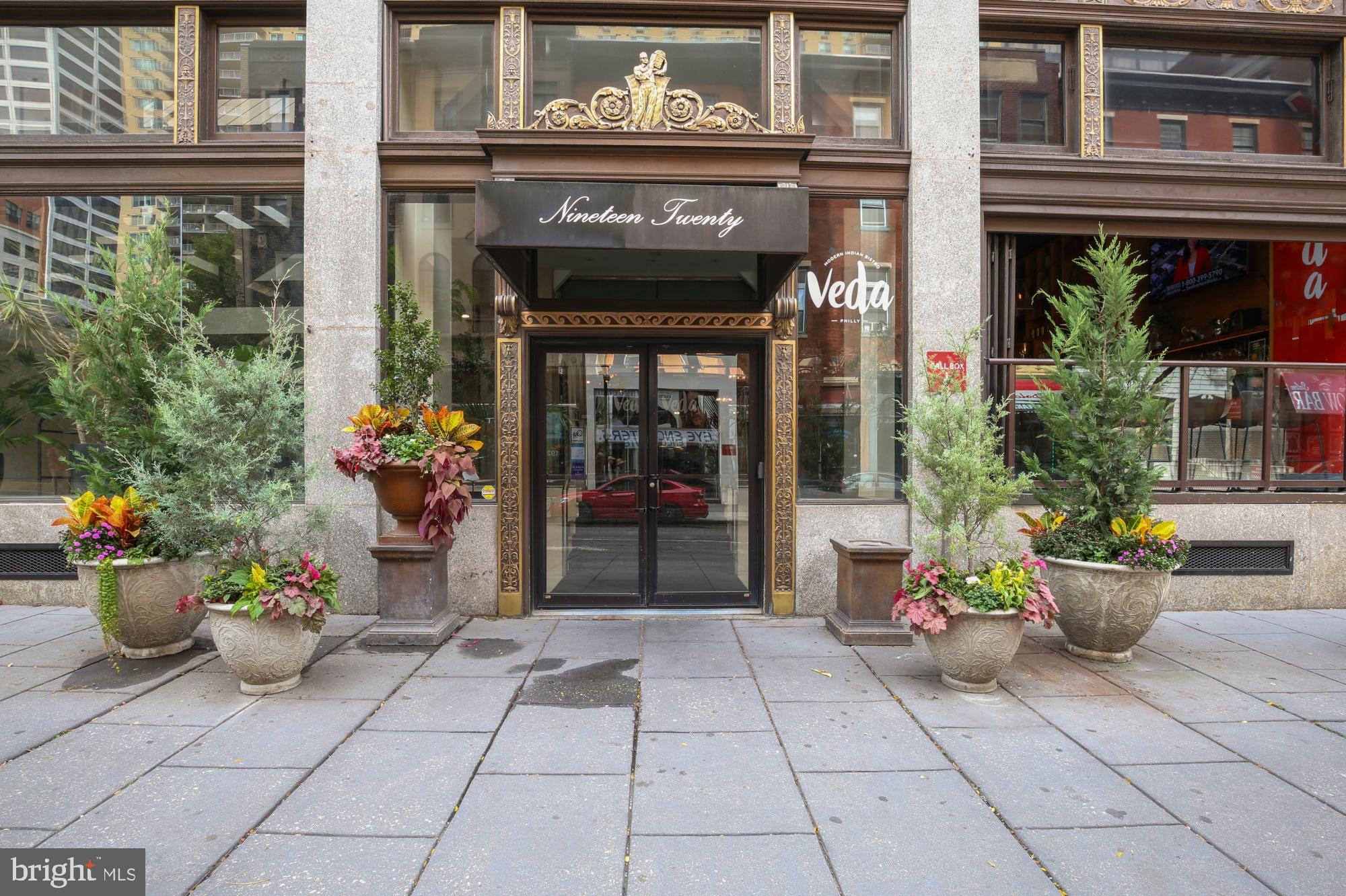 1920 CHESTNUT STREET 5S