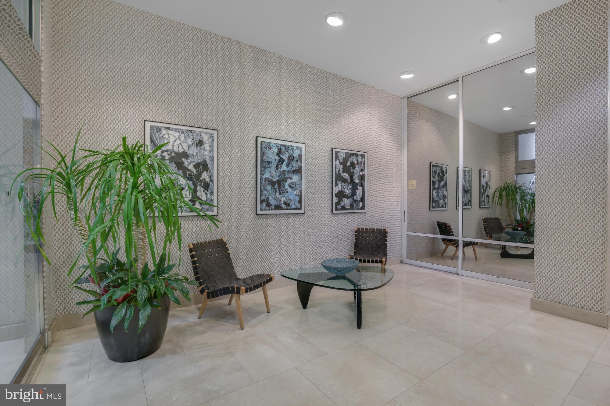 1920 CHESTNUT STREET 5S