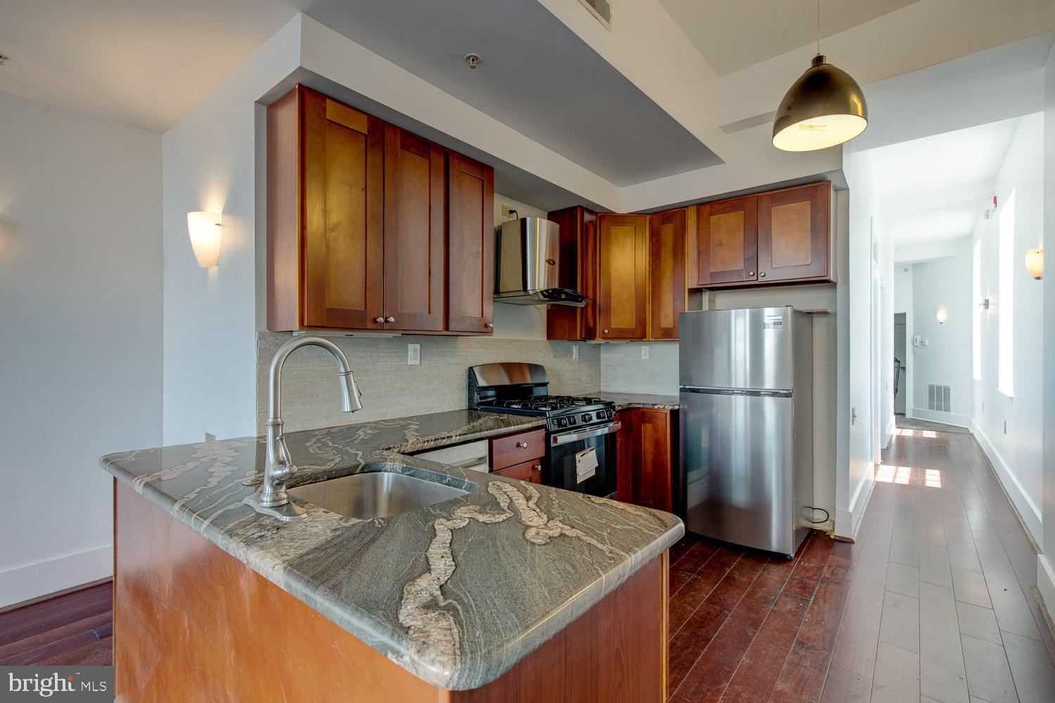 1201-03 S 5TH STREET E