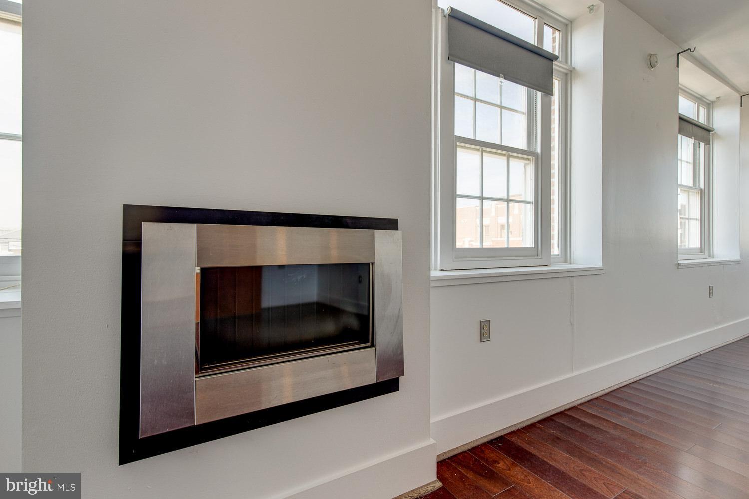 1201-03 S 5TH STREET E