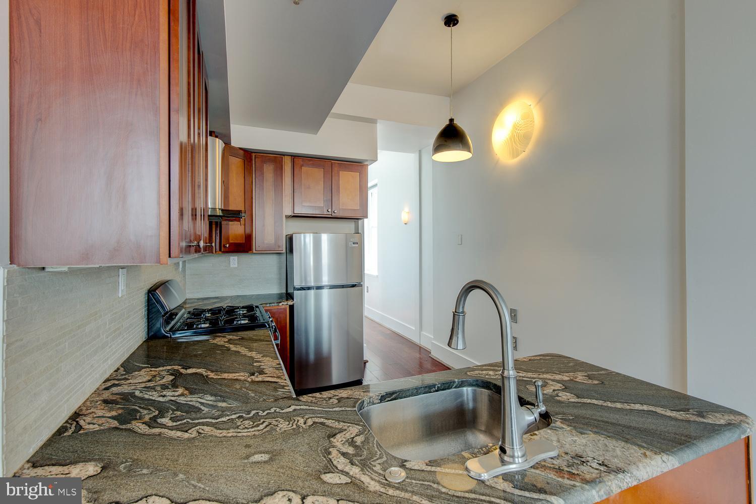 1201-03 S 5TH STREET E