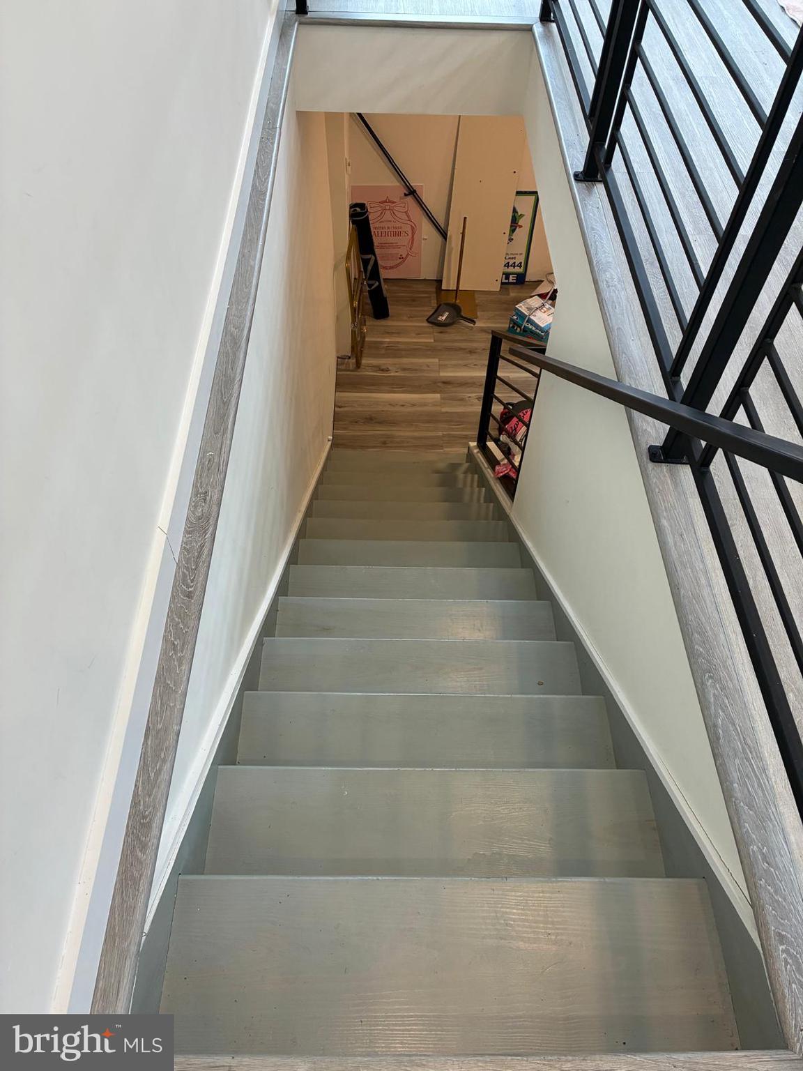 2101 E DAUPHIN STREET COMM