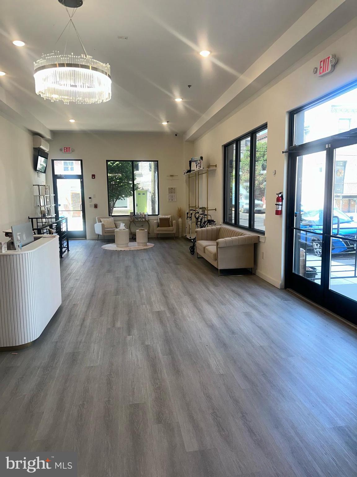 2101 E DAUPHIN STREET COMM