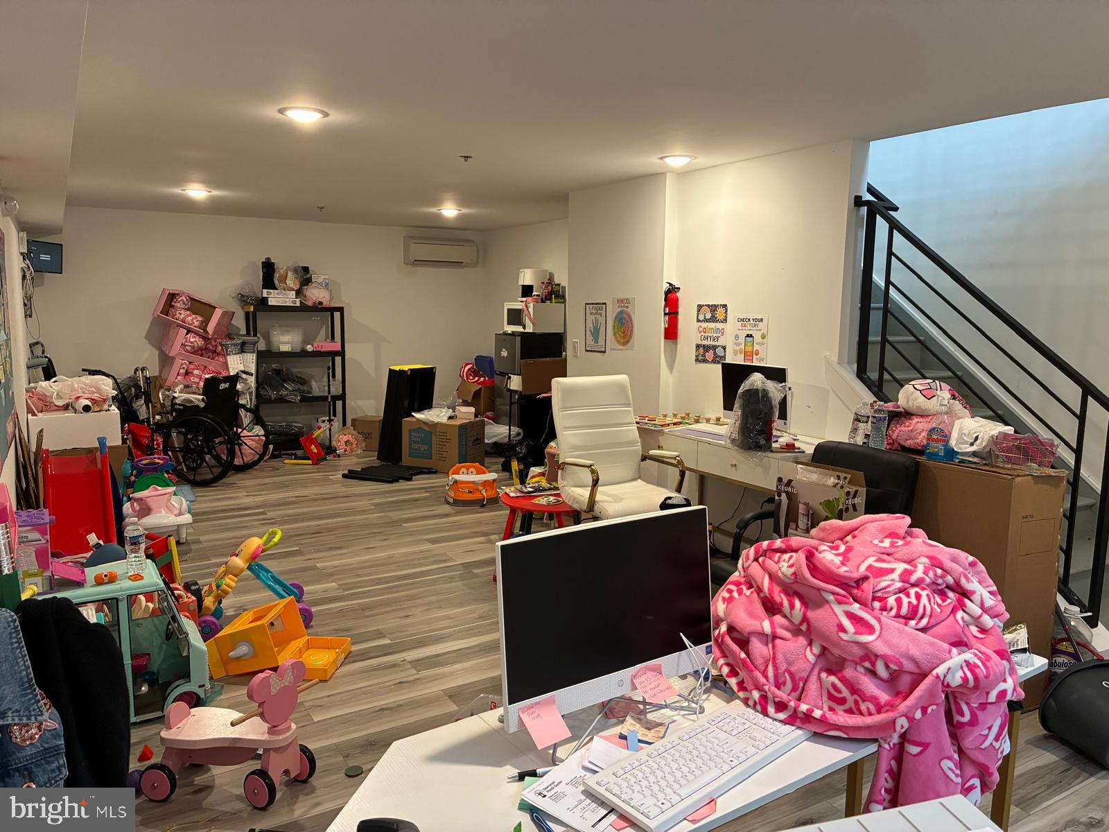 2101 E DAUPHIN STREET COMM