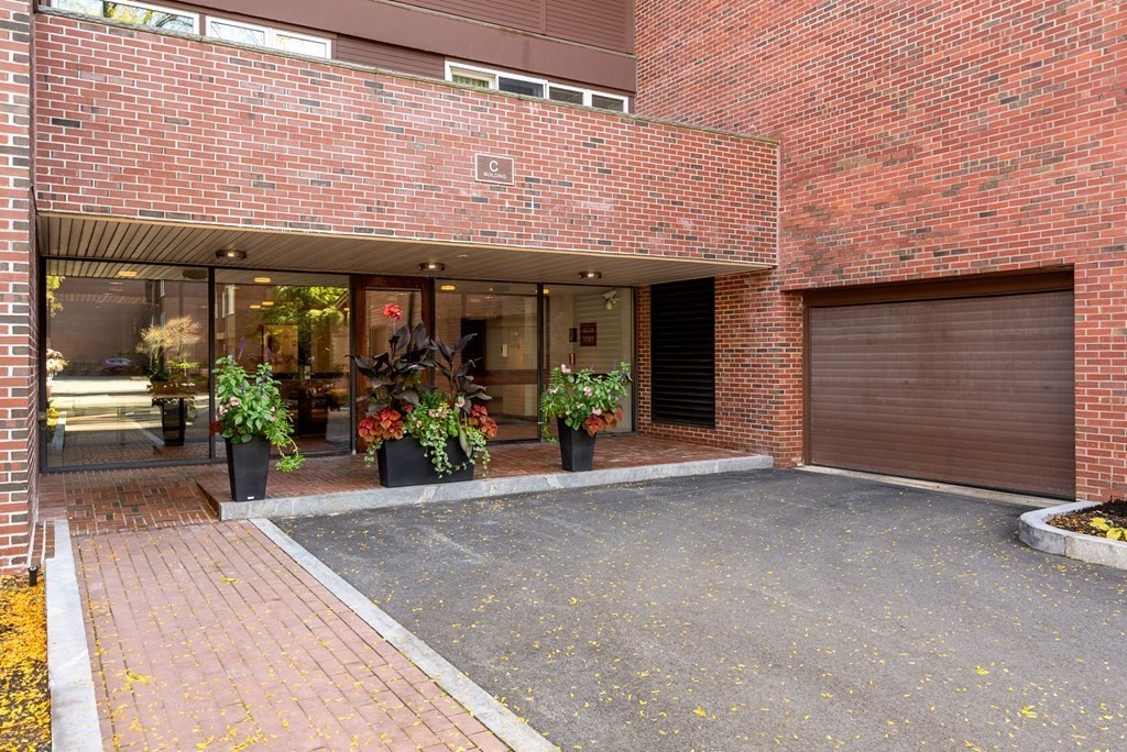 241 Perkins Street # C605