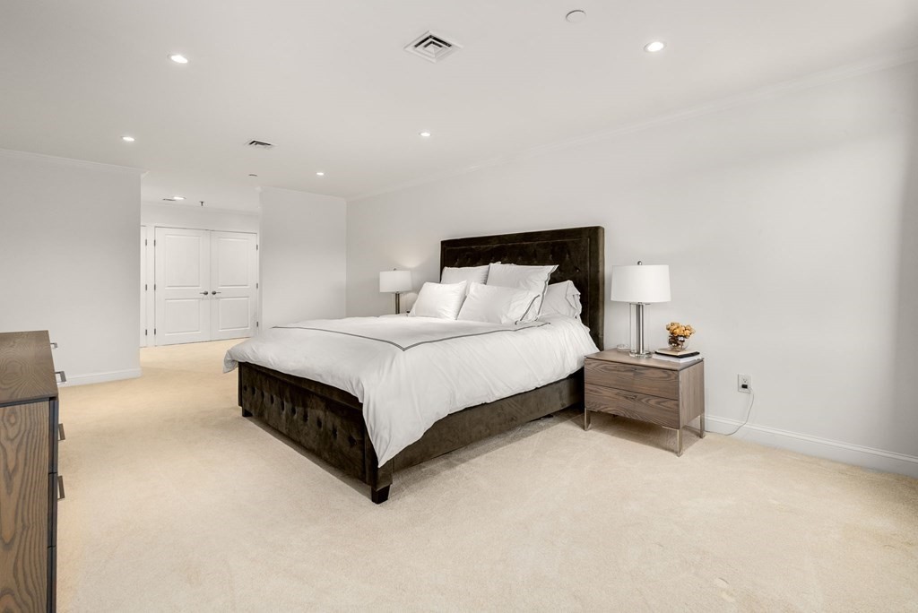 241 Perkins Street # C605