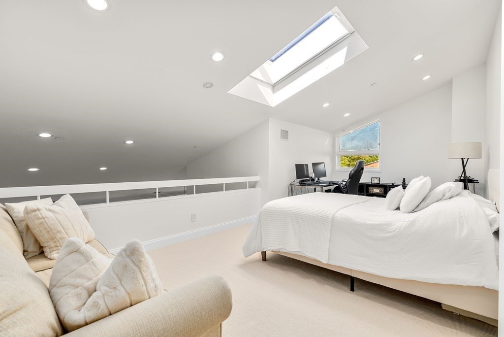 241 Perkins Street # C605