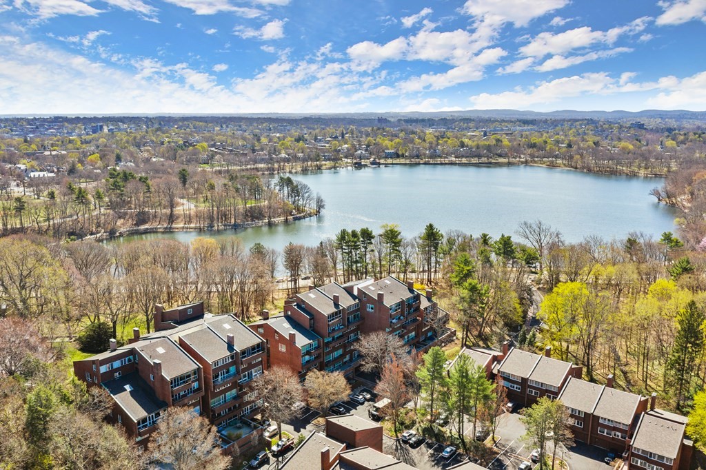 241 Perkins Street # C605