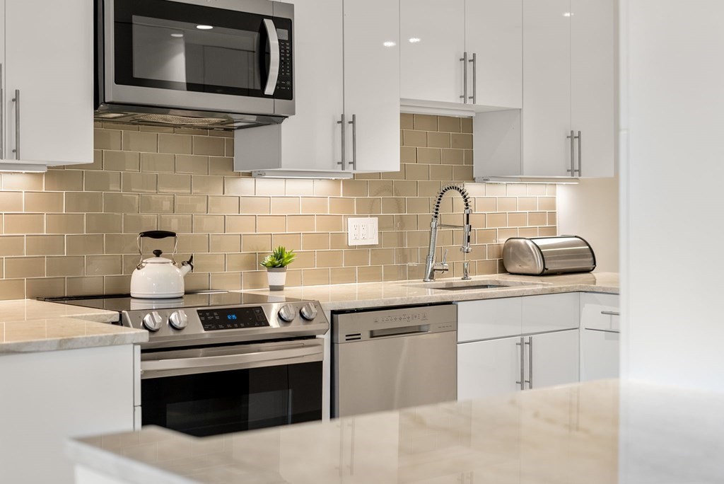 241 Perkins Street # C605